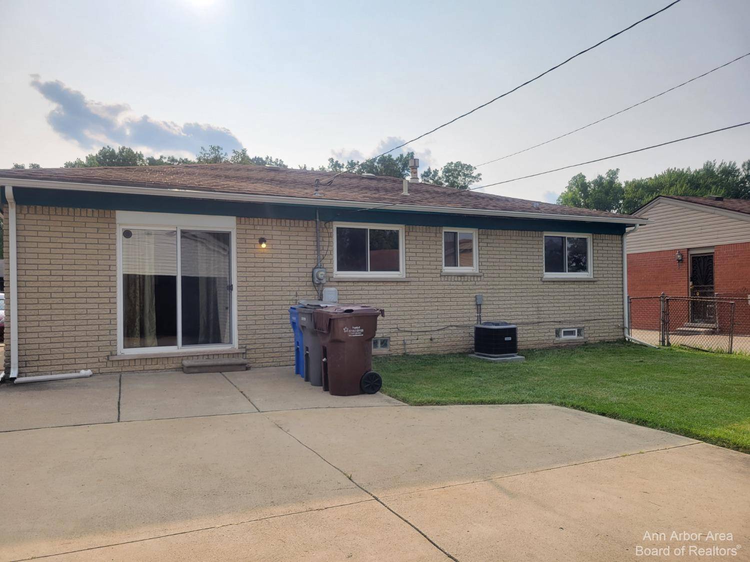 Inkster, MI 48141,3657 Burns