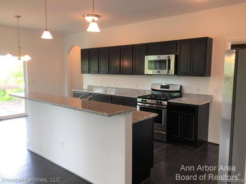 Dundee, MI 48131,795 Golf RDG