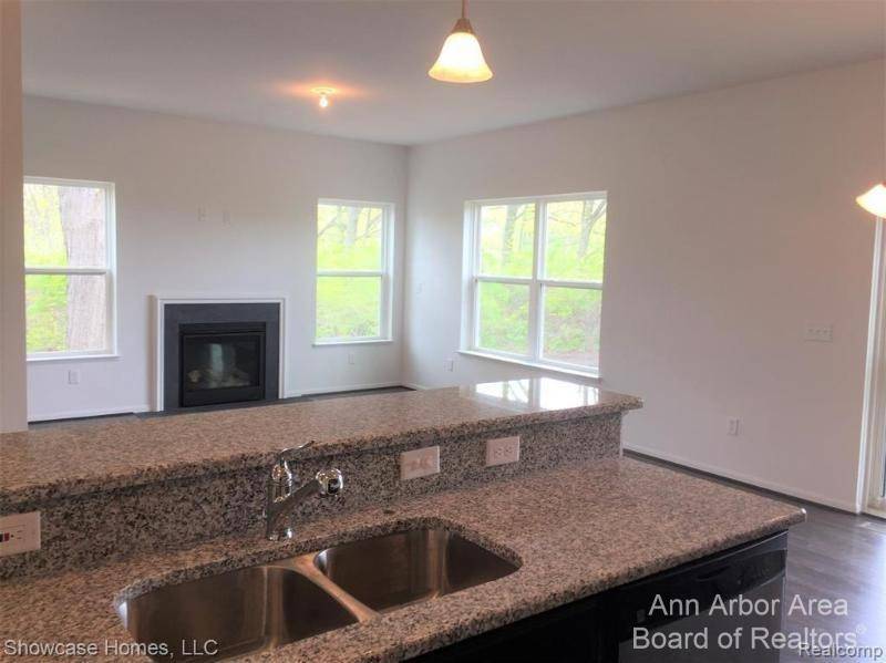 Dundee, MI 48131,795 Golf RDG