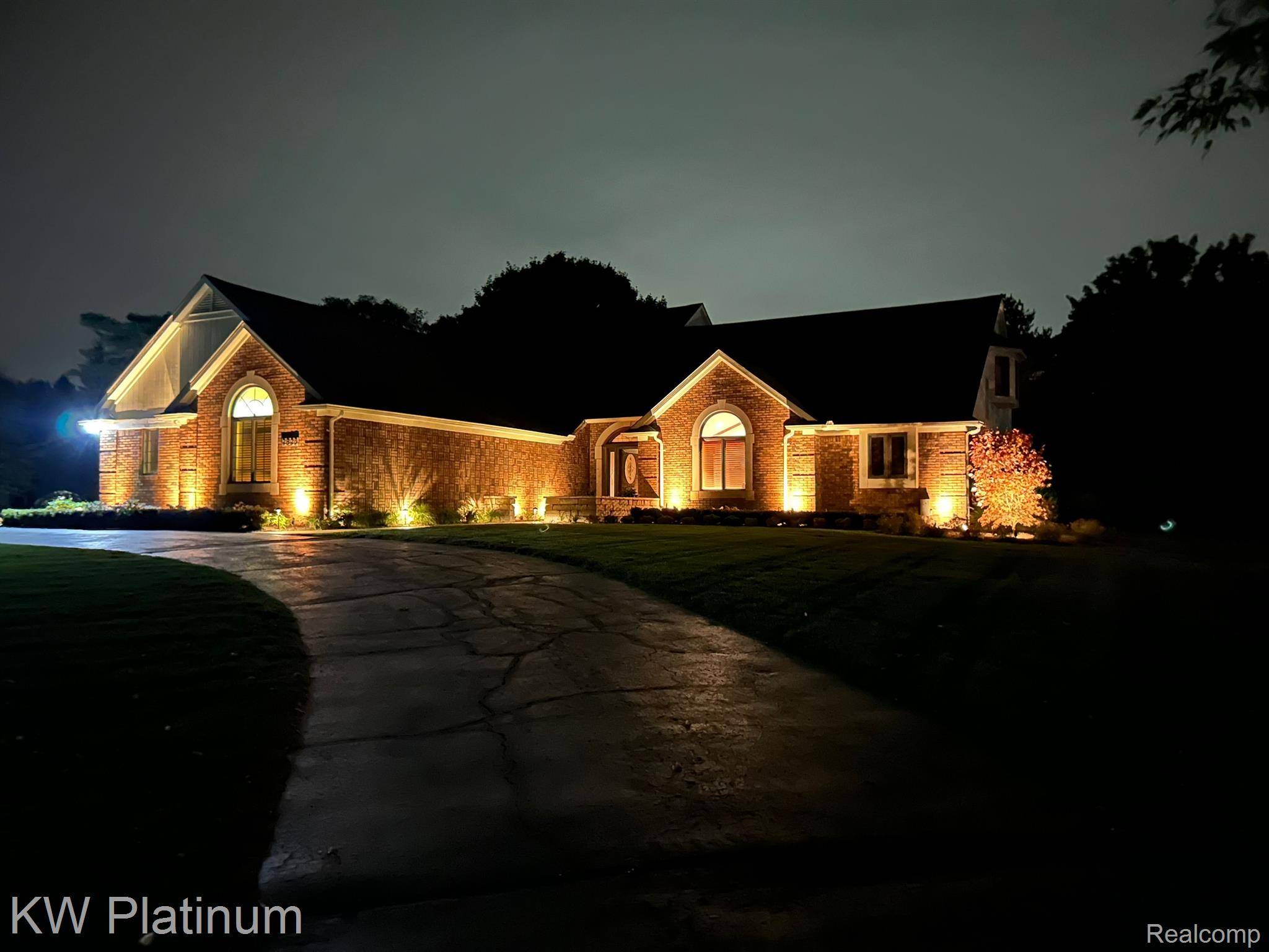 Clarkston, MI 48348,3835 KLAIS DR