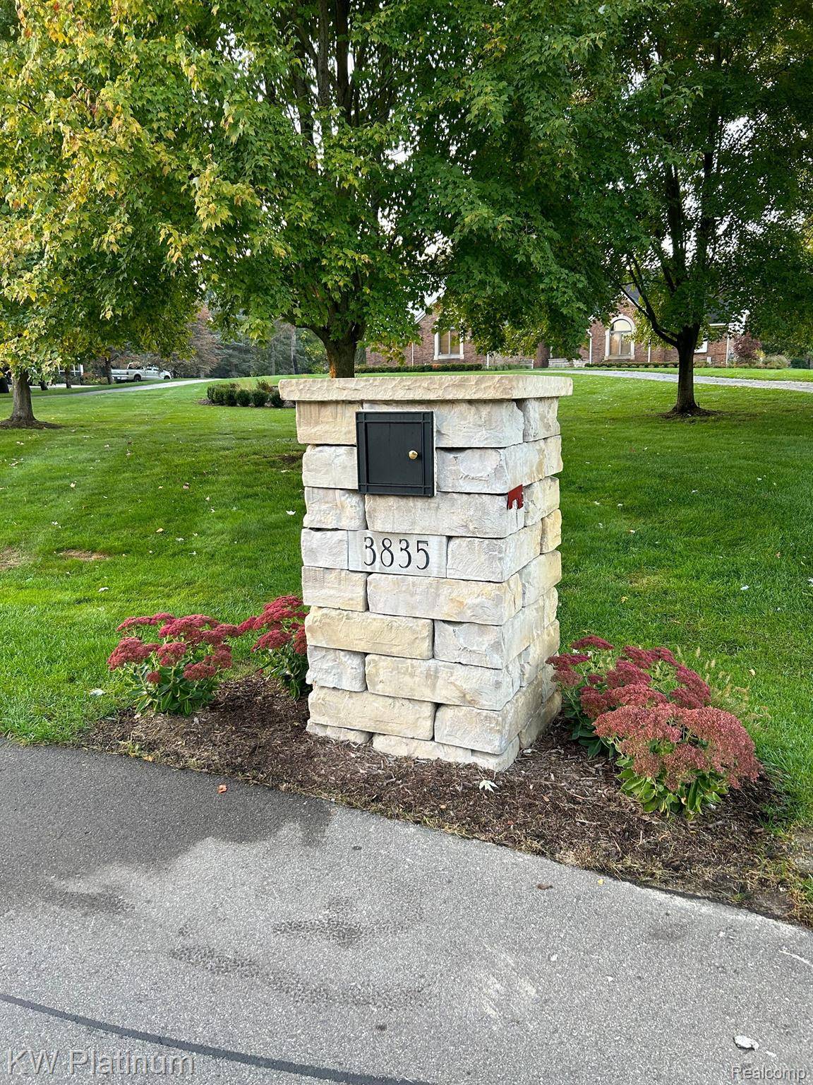 Clarkston, MI 48348,3835 KLAIS DR