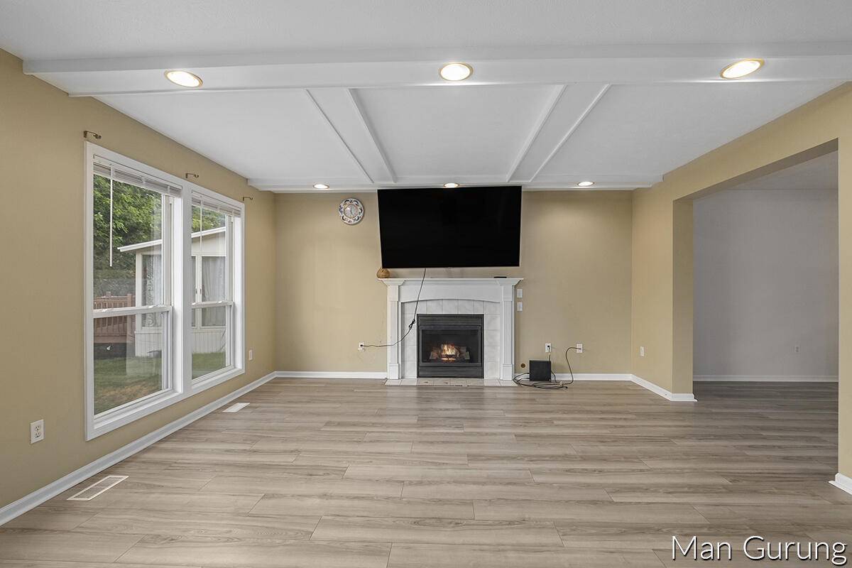 Kentwood, MI 49512,5641 W Falling Leaf DR SE