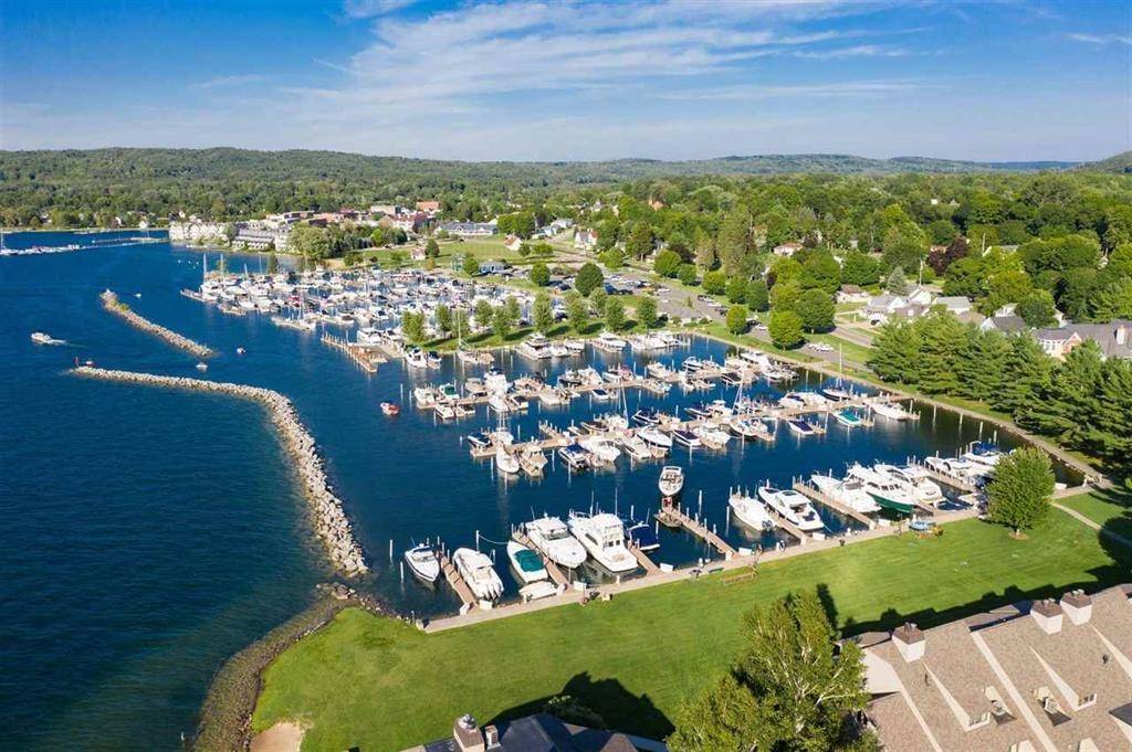 Boyne City, MI 49712,448 Front ST