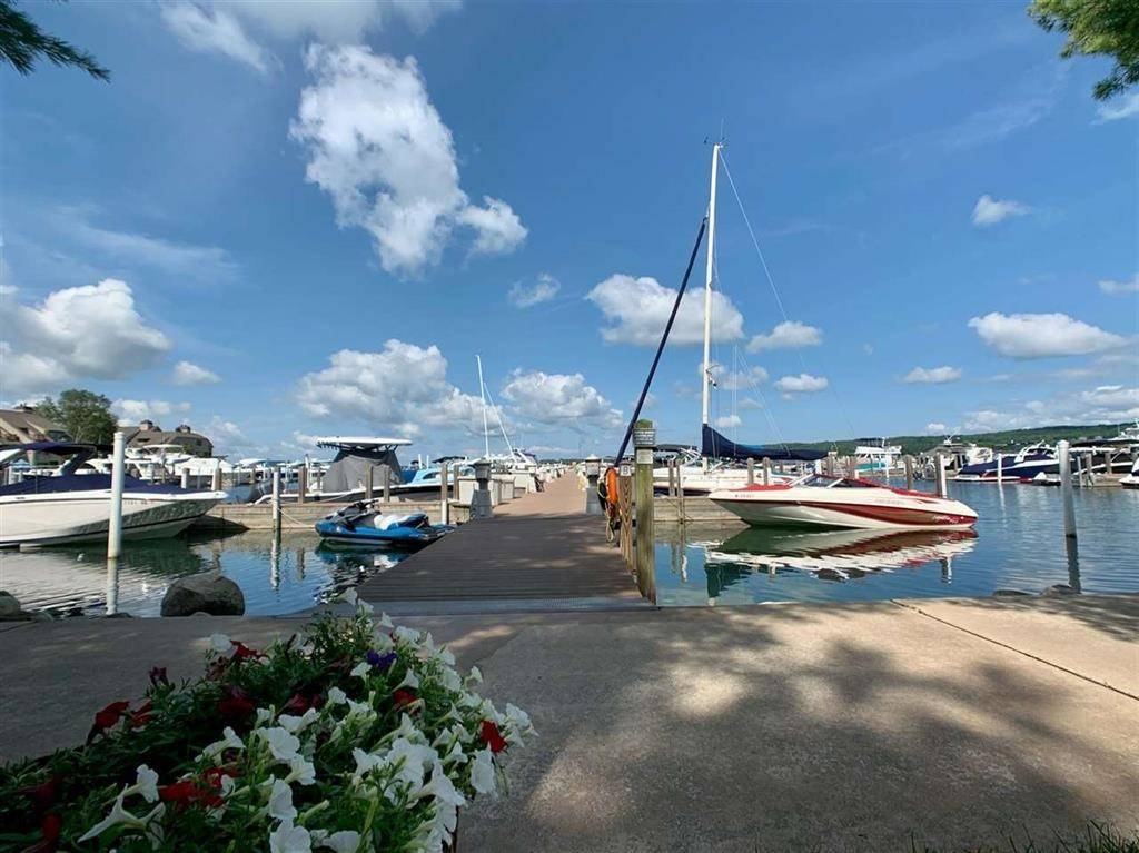 Boyne City, MI 49712,448 Front ST