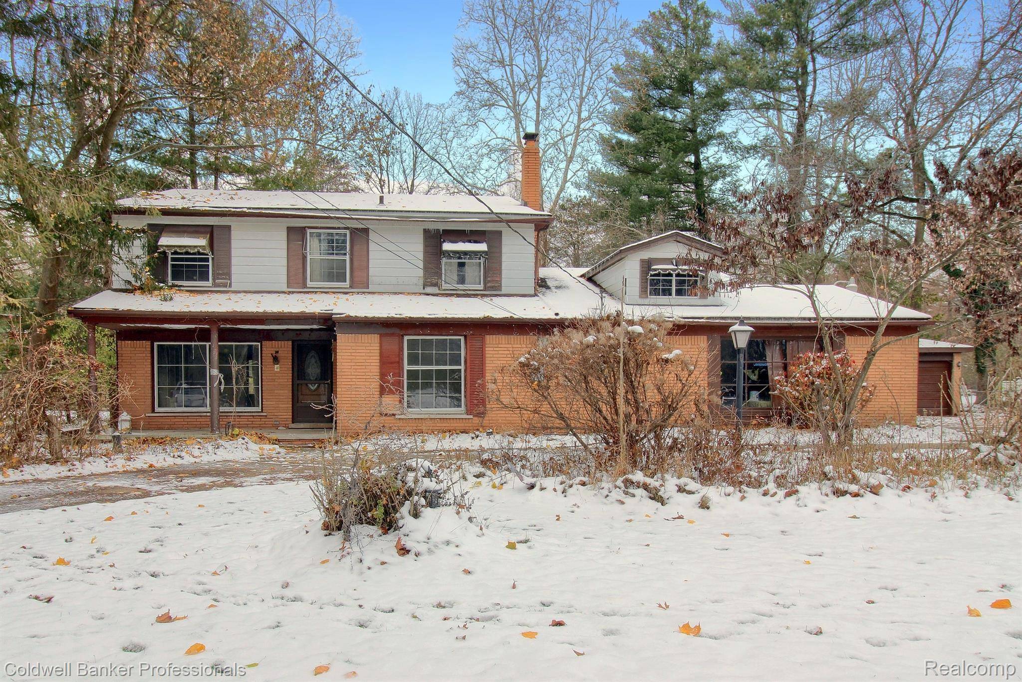 Southfield, MI 48033,21875 BEECH RD