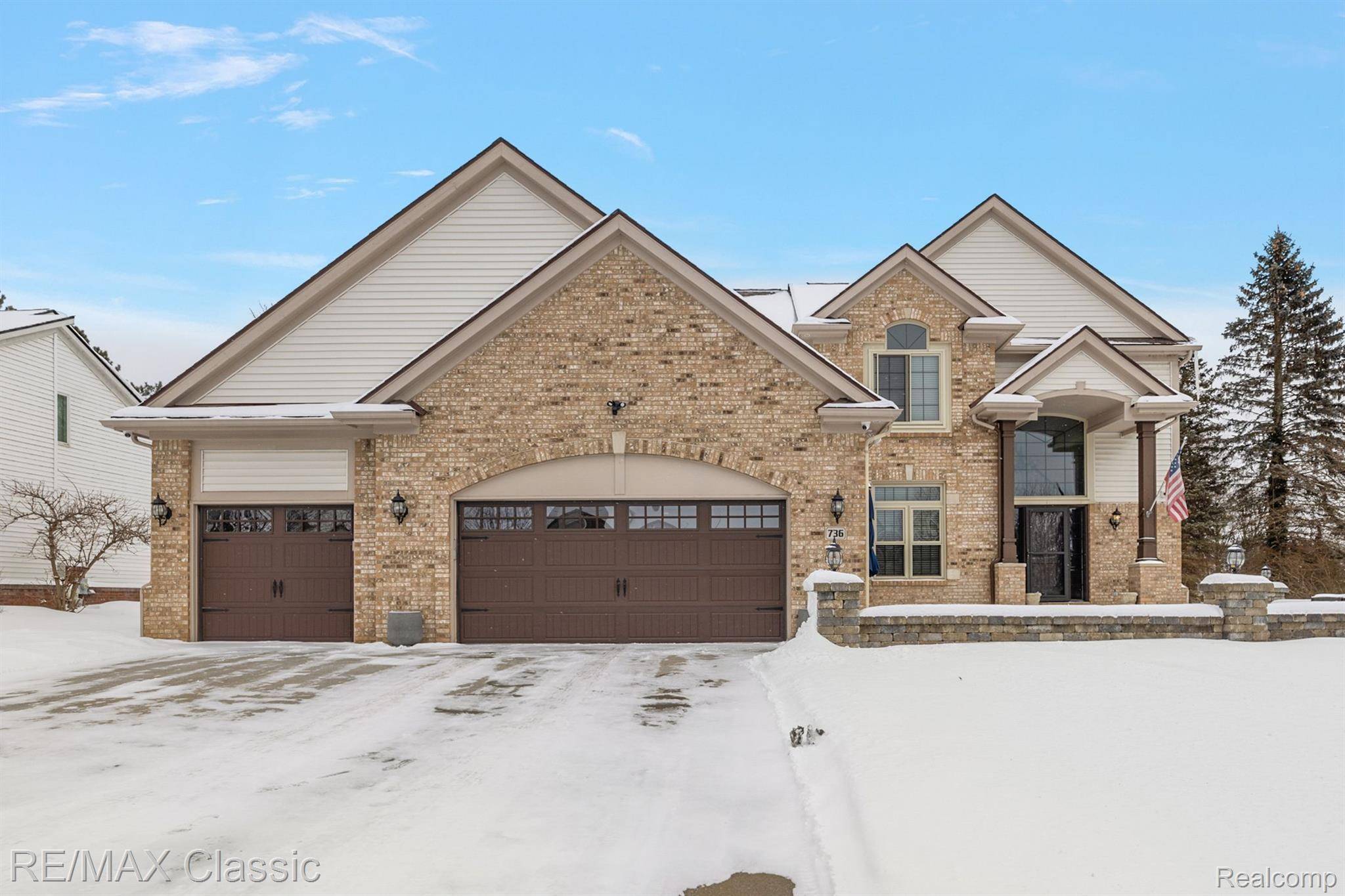 Wixom, MI 48393,736 PHEASANT RUN WEST DR