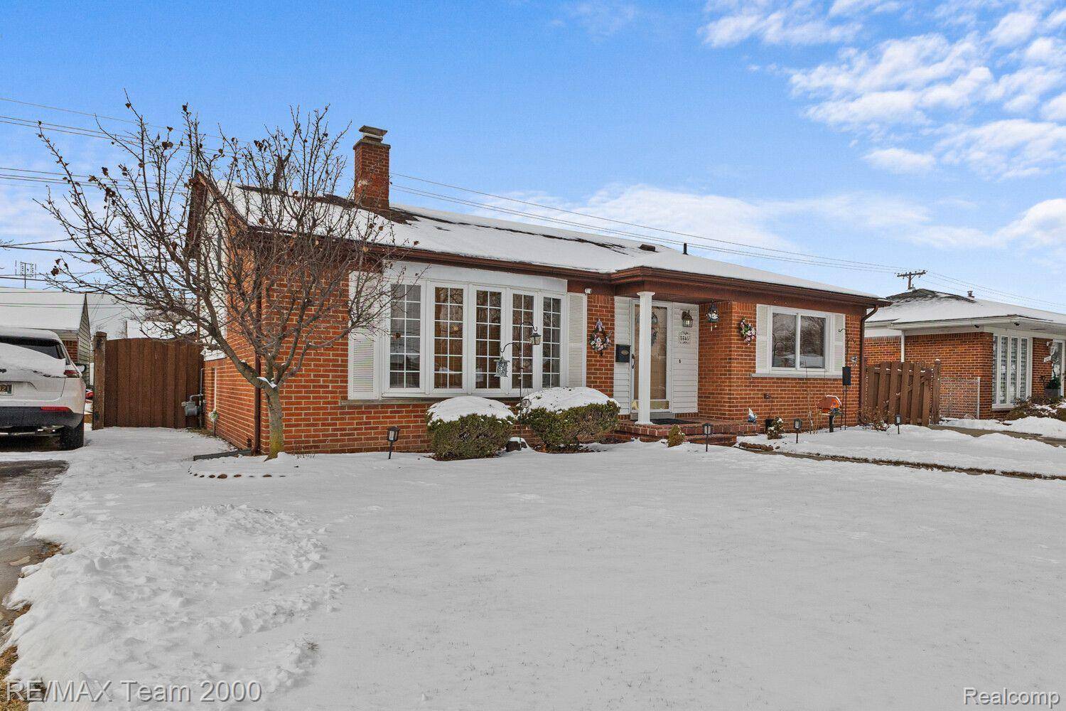 Dearborn Heights, MI 48127,6645 N CHARLESWORTH ST