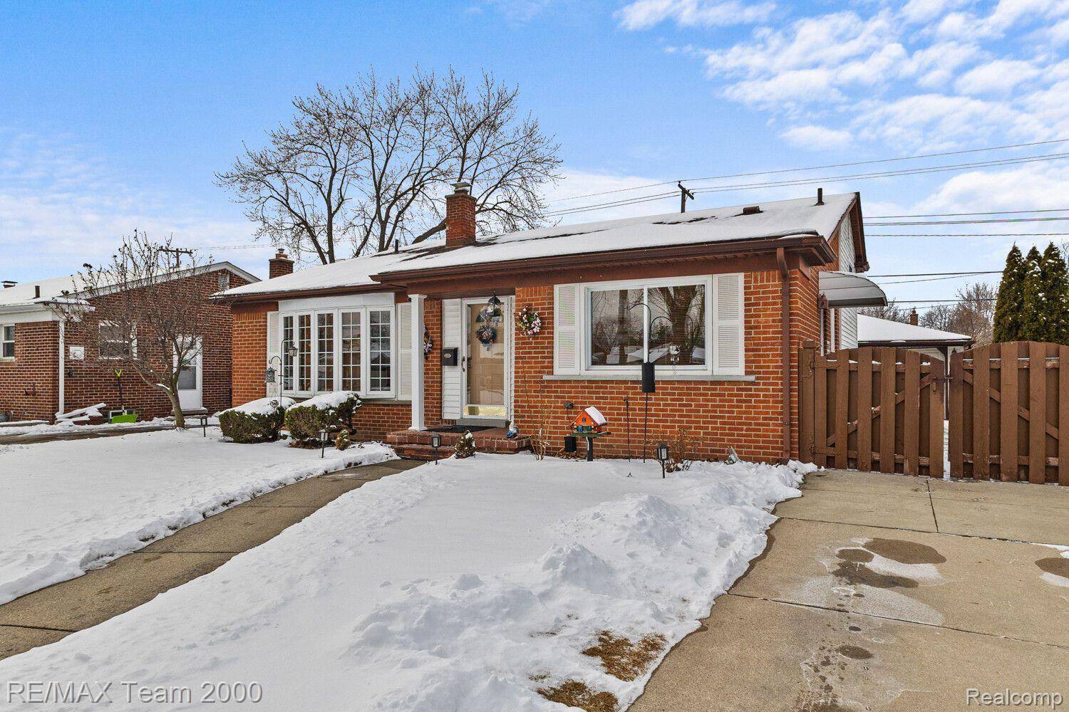 Dearborn Heights, MI 48127,6645 N CHARLESWORTH ST