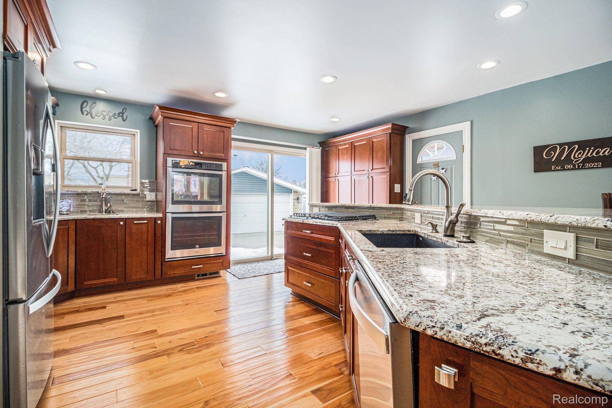 Woodhaven, MI 48183,22314 CAMILLE DR