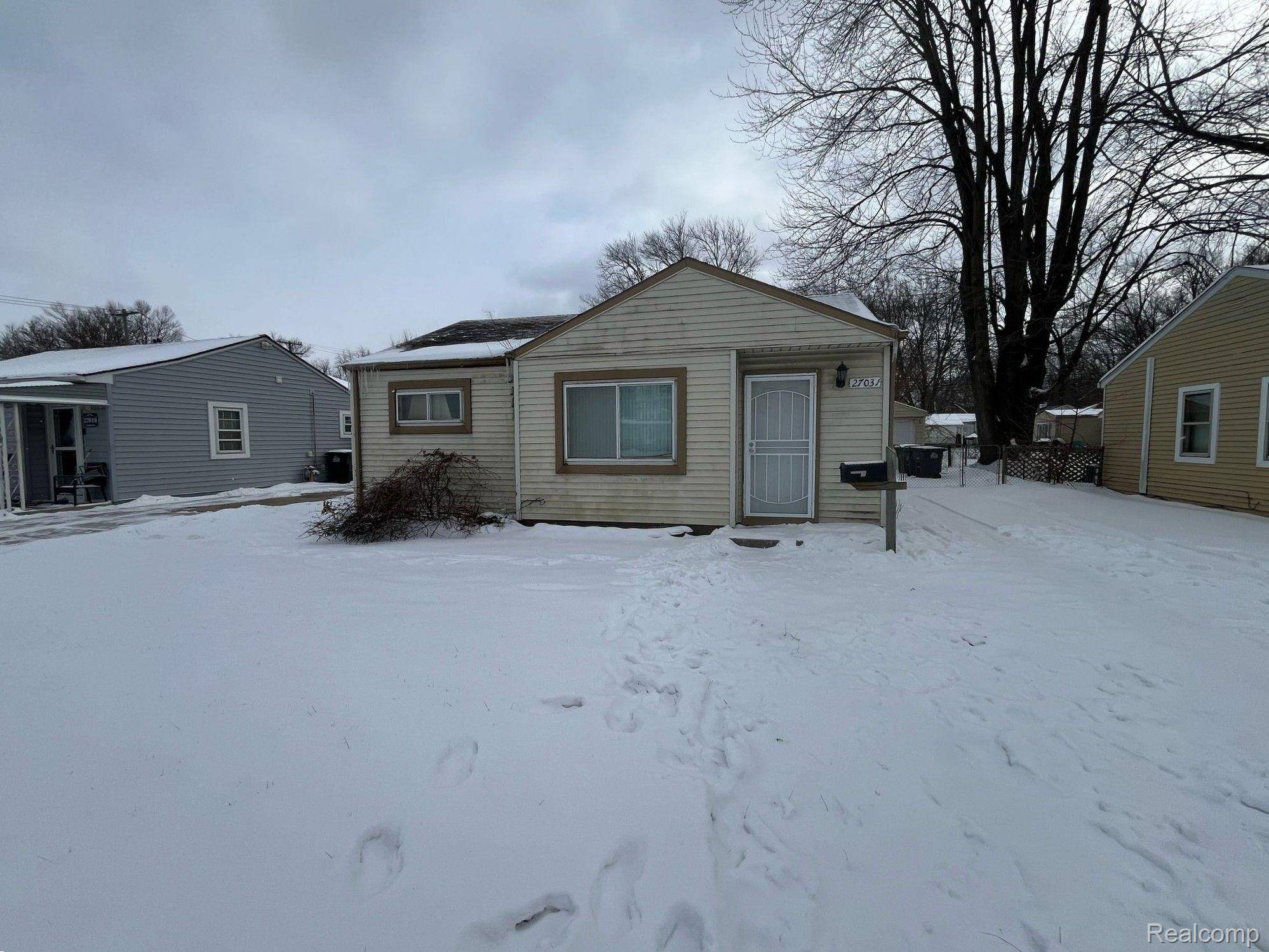 Taylor, MI 48180,27031 VAN BORN RD