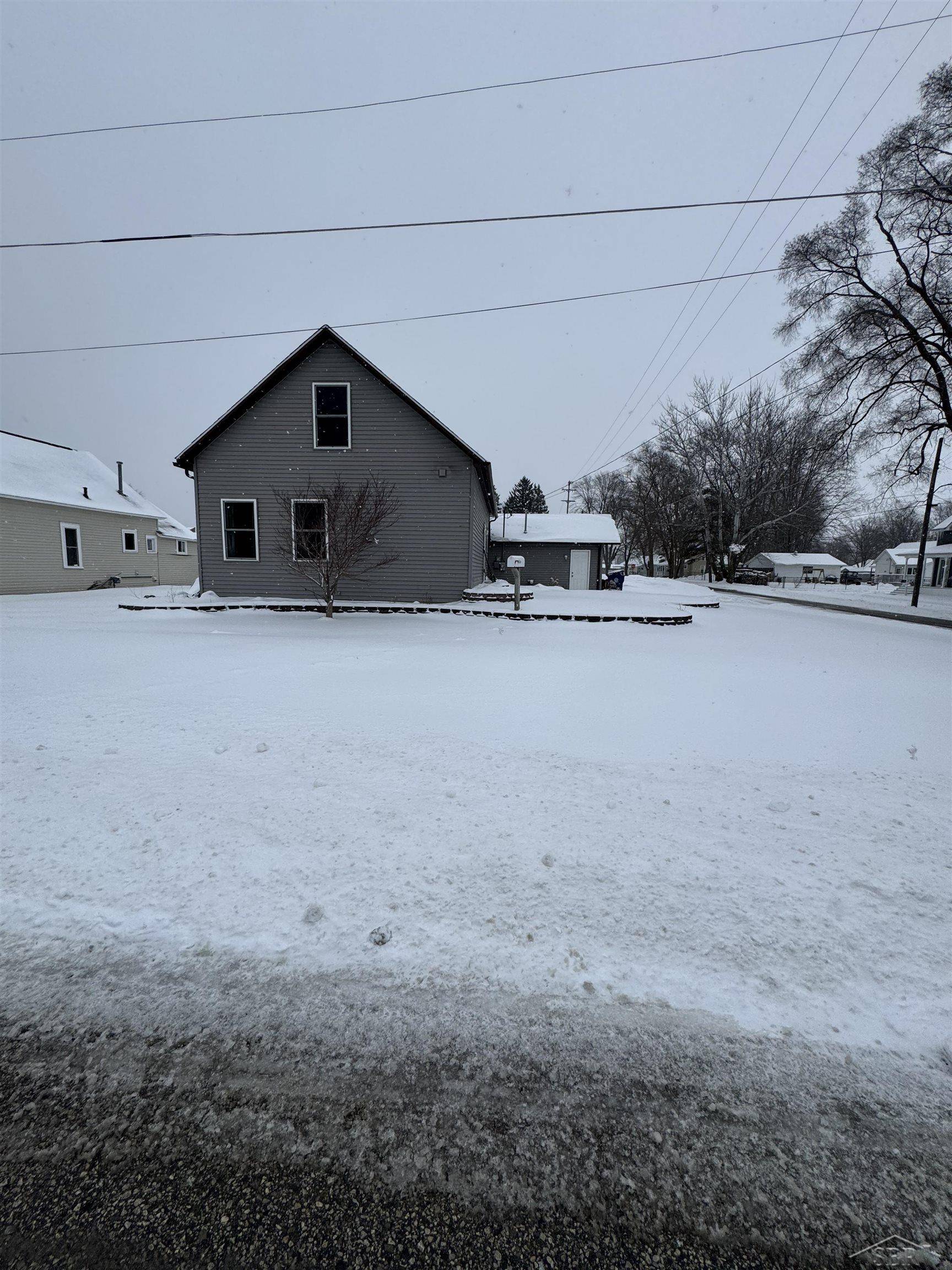 Saint Charles, MI 48655,121 S IRVING ST