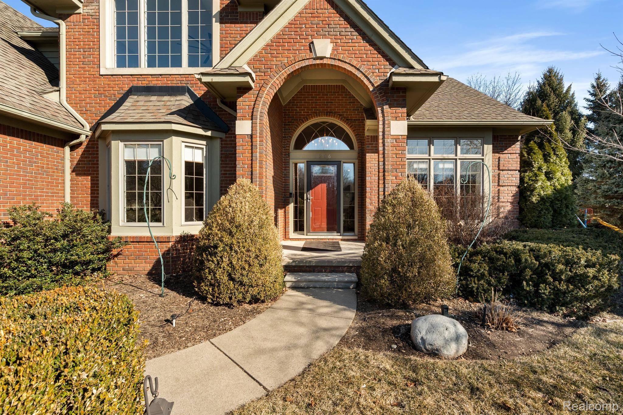 Wixom, MI 48393,1286 S CREEK DR