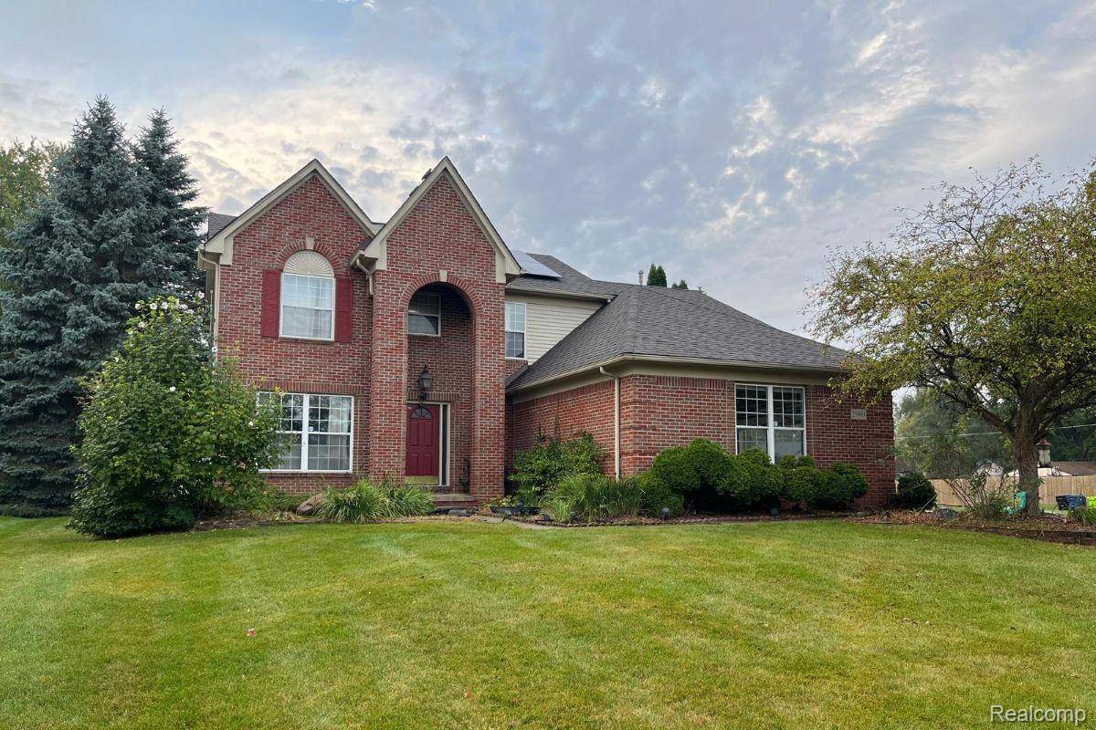 Novi, MI 48375,25983 Creek Crossing