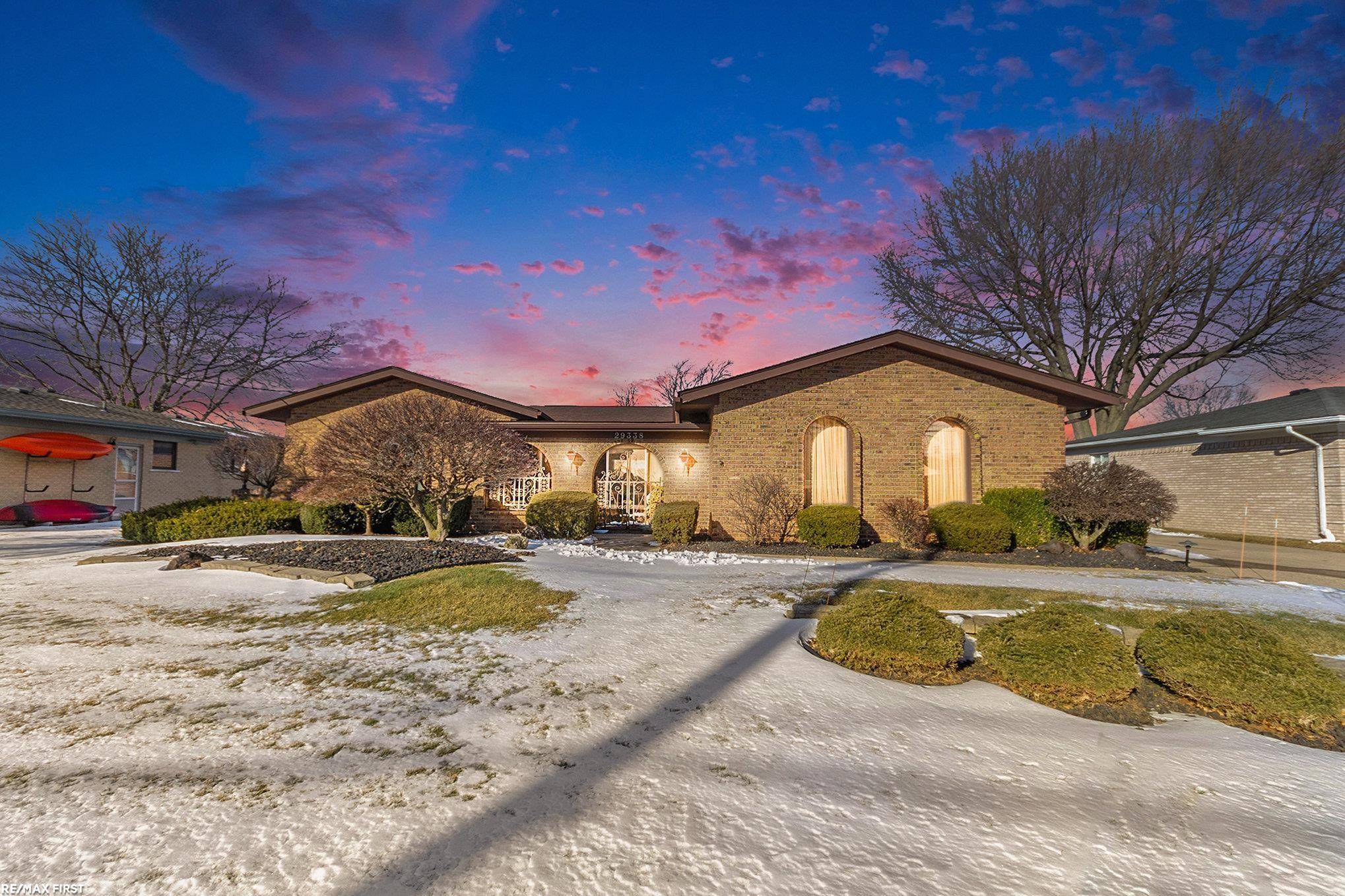 Harrison Twp, MI 48045,29338 S Seaway CT