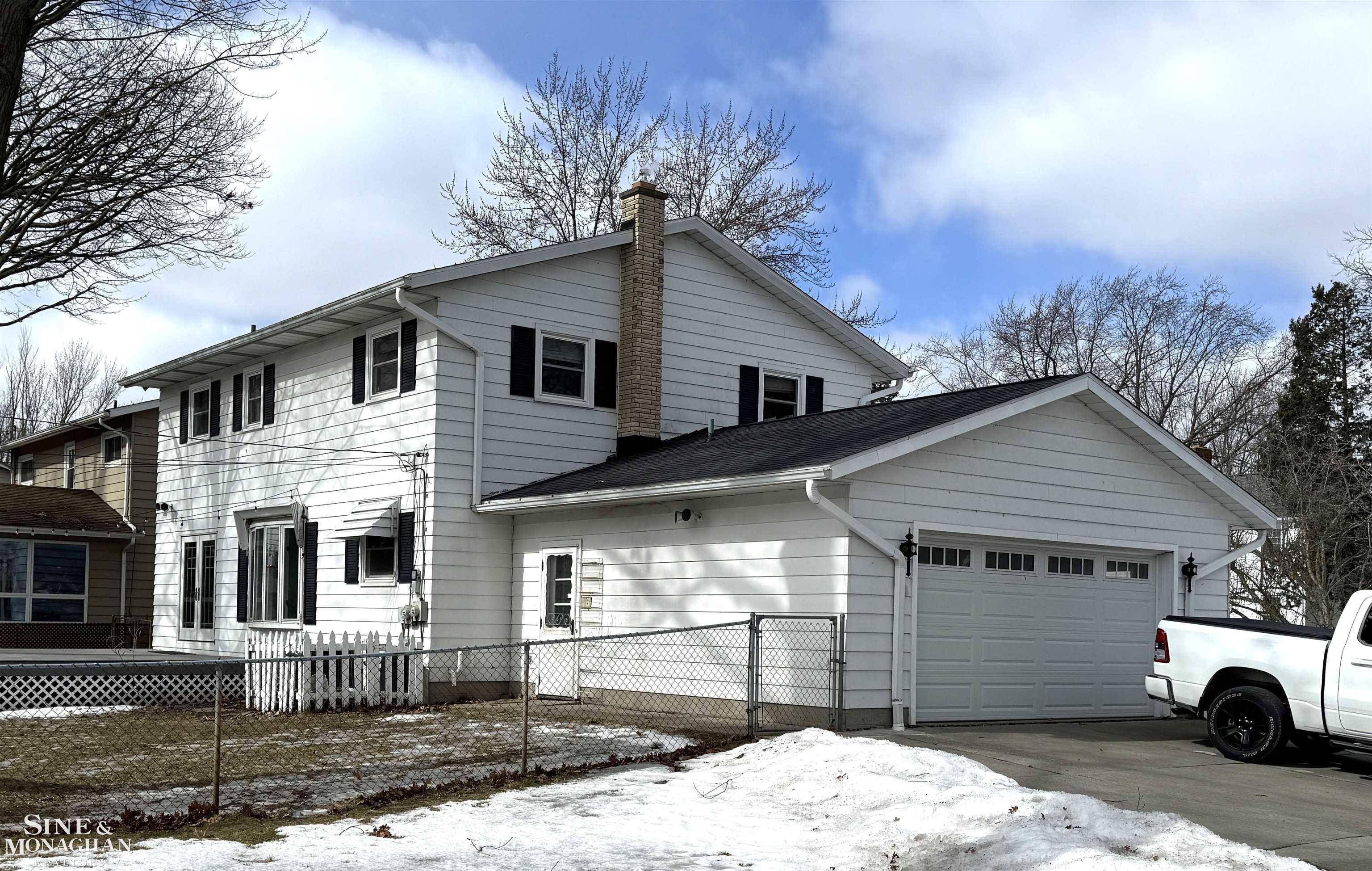 Port Huron, MI 48060,1802 Kennelworth DR