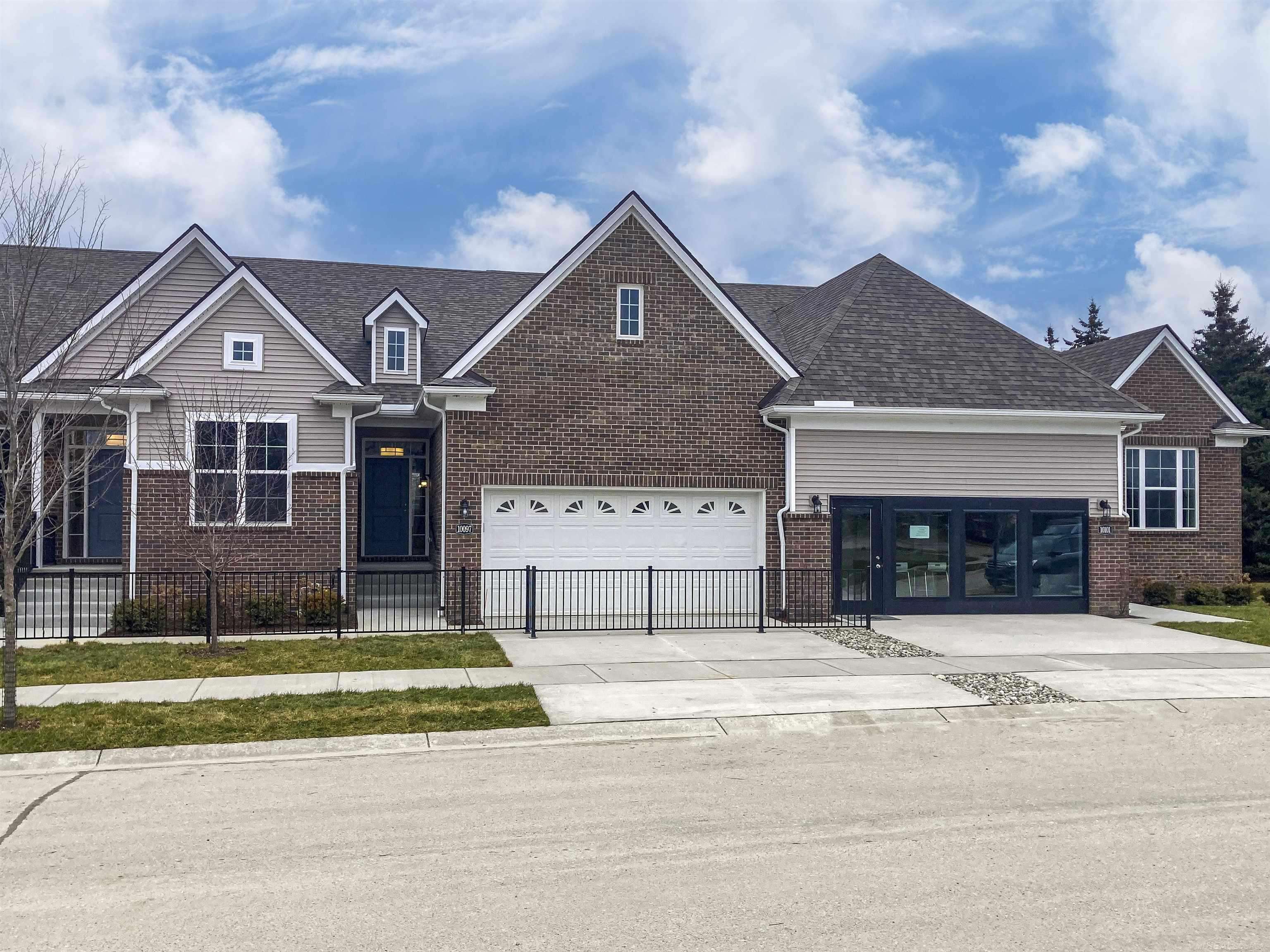 Howell, MI 48855,2249 Chase DR