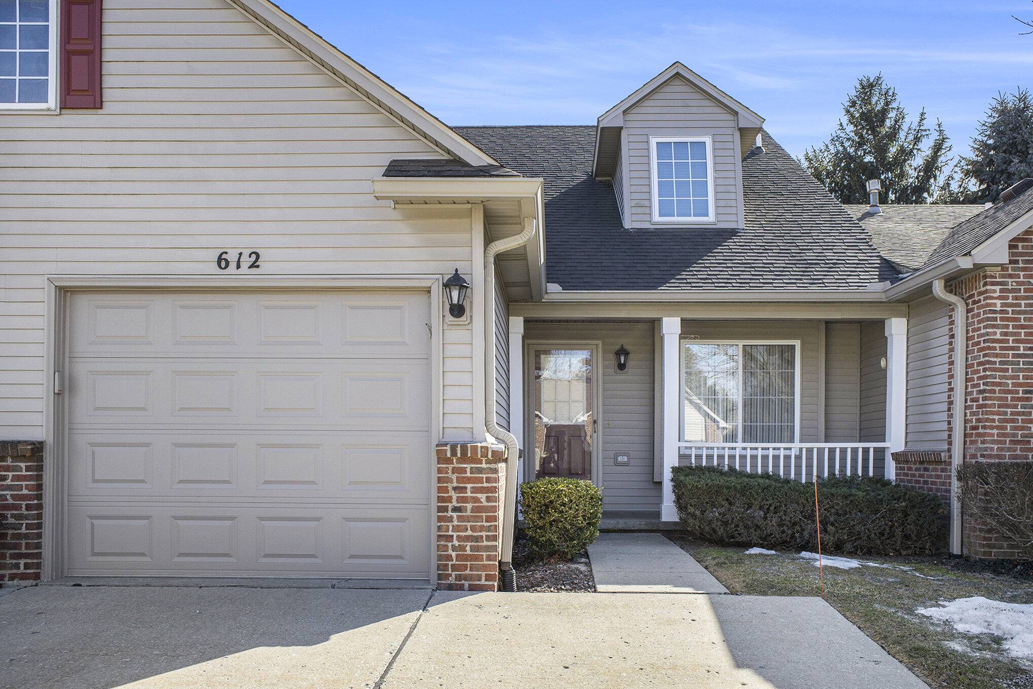 Brighton, MI 48116,612 Woodberry LN