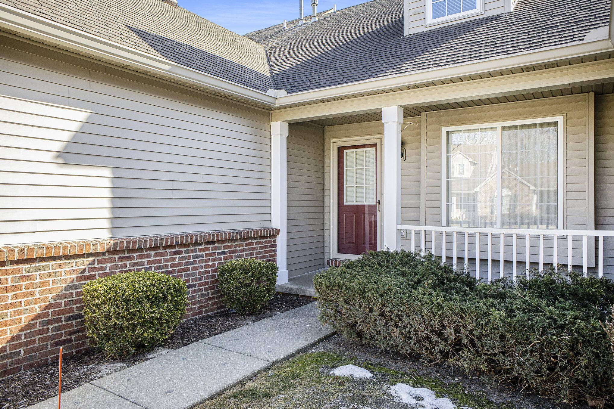 Brighton, MI 48116,612 Woodberry LN