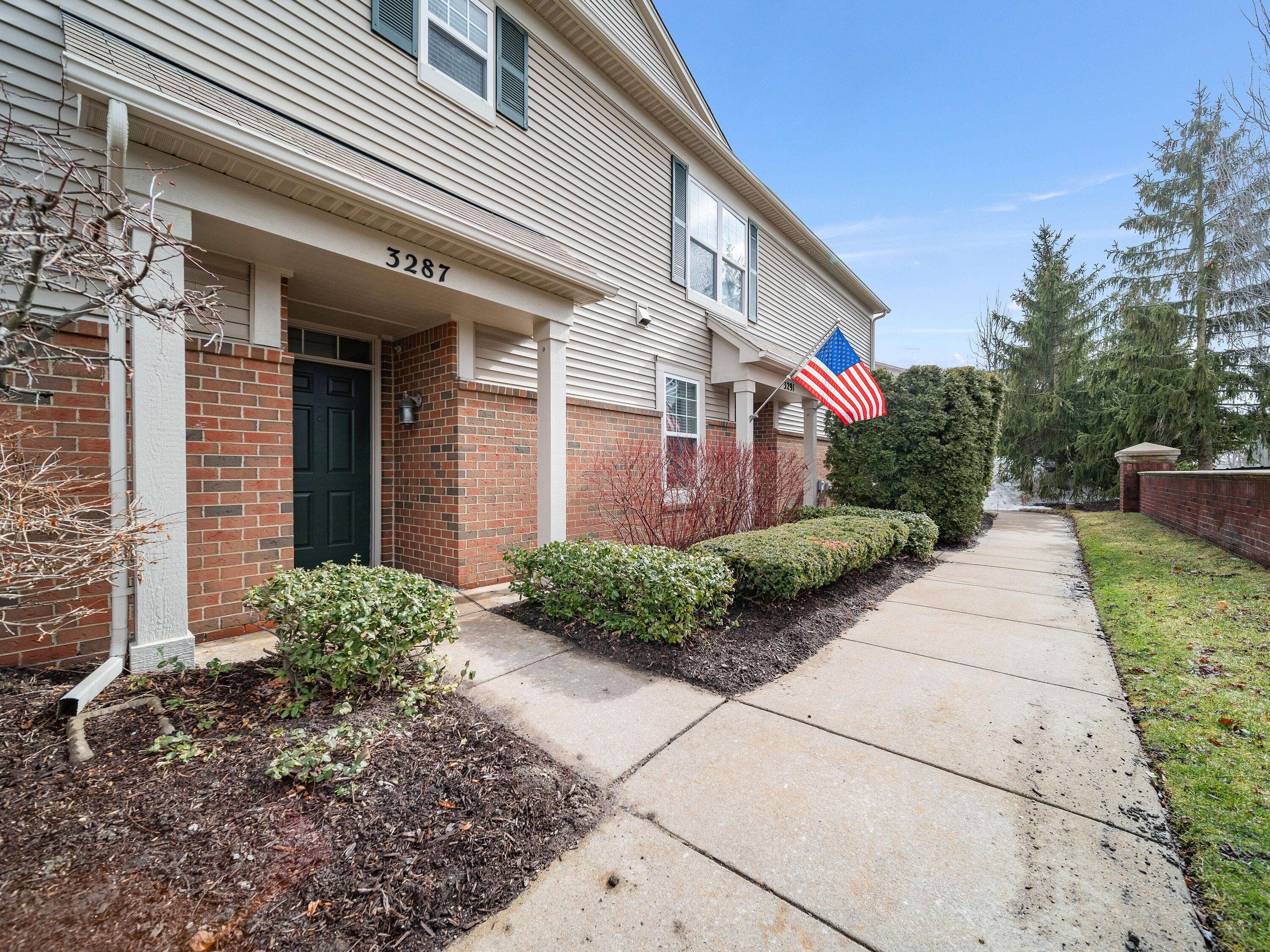 Wixom, MI 48393,3287 Theodore