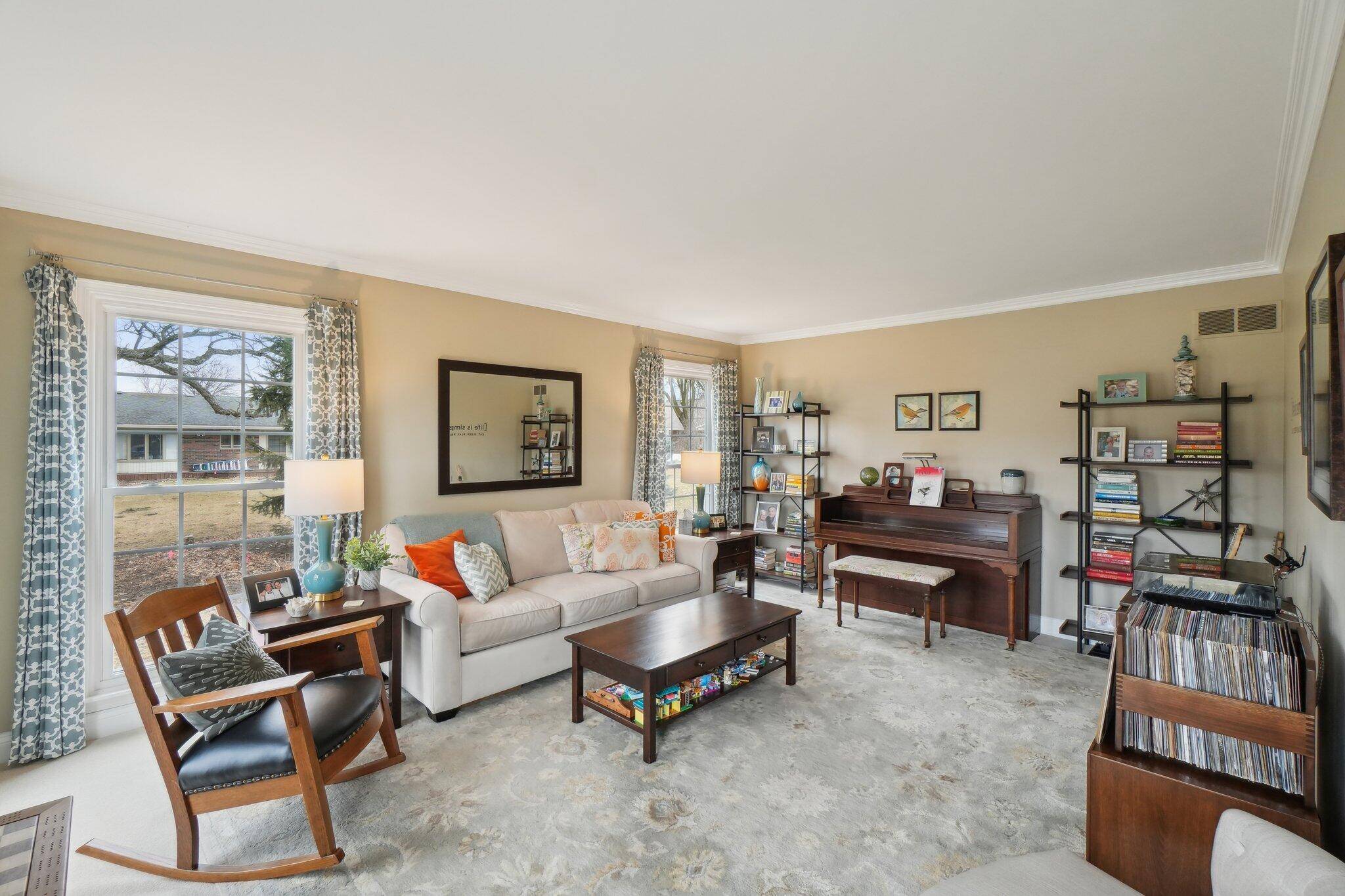 Saline, MI 48176,5077 Village RD