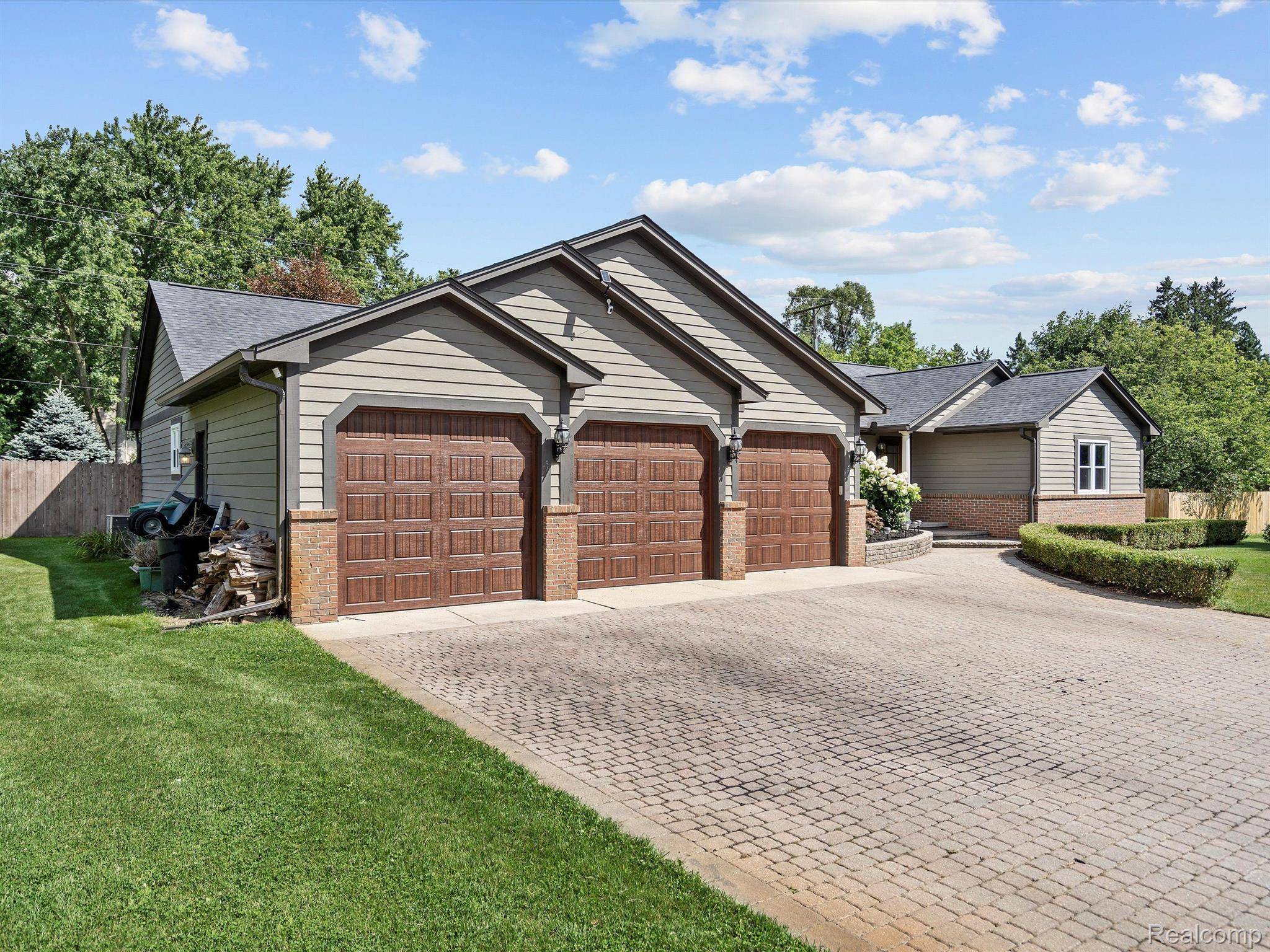 Rochester, MI 48306,4275 SPRINGDALE ST