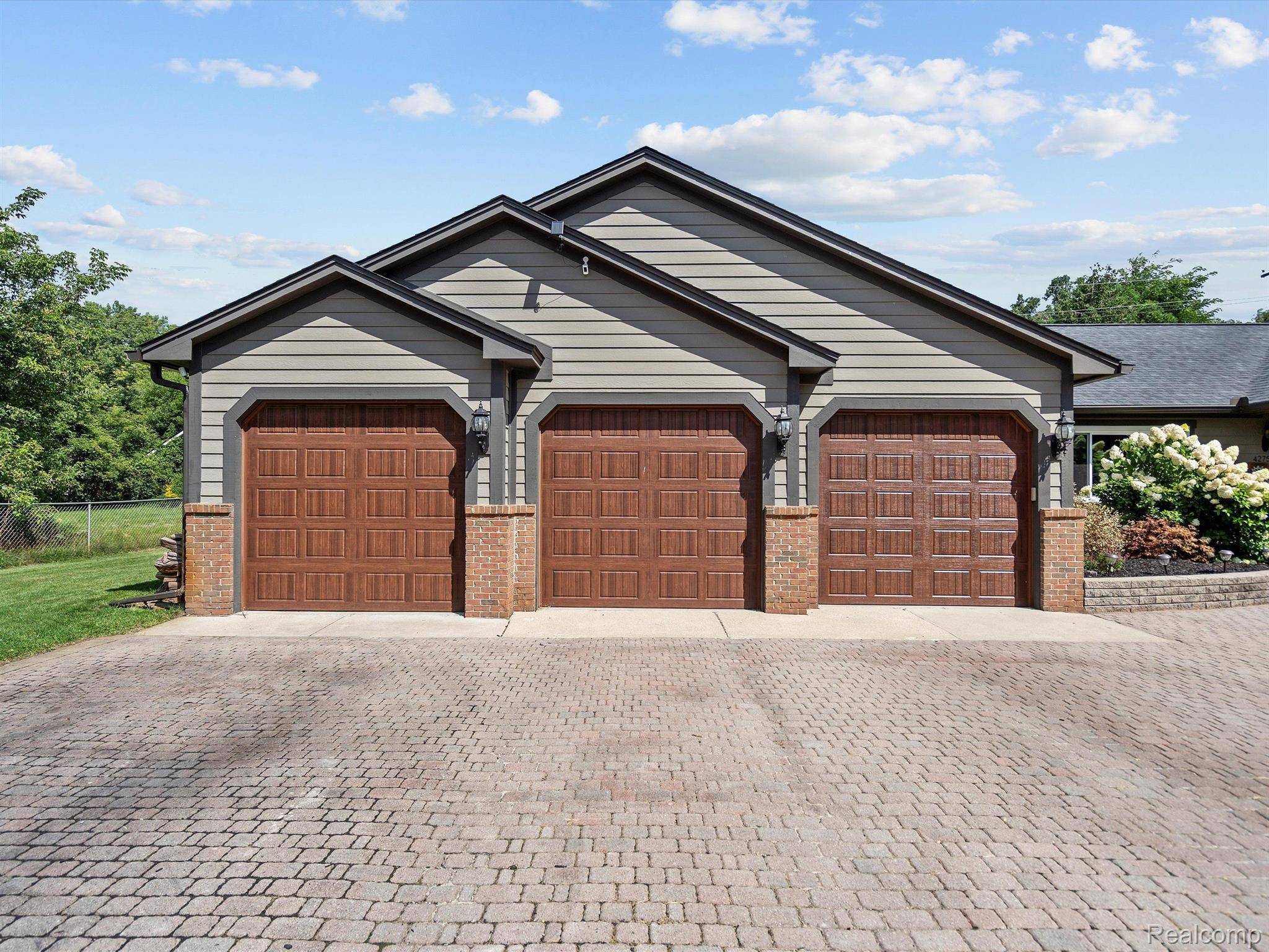 Rochester, MI 48306,4275 SPRINGDALE ST