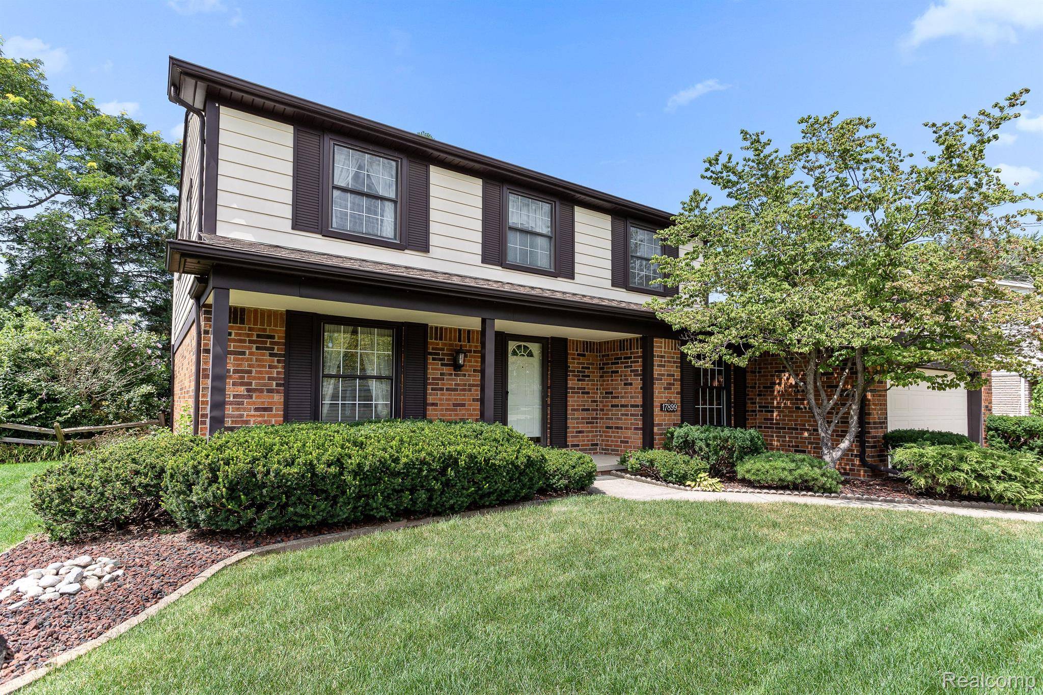 Livonia, MI 48152,17899 COUNTRY CLUB DR