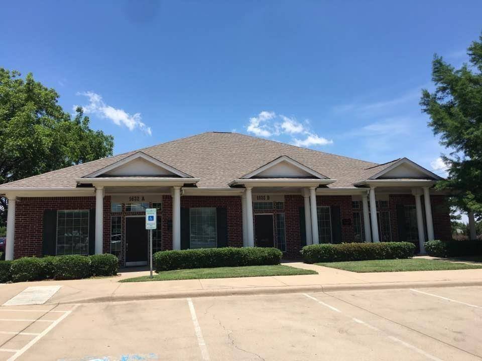 Cleburne, TX 76033,1632 W Henderson Street #B