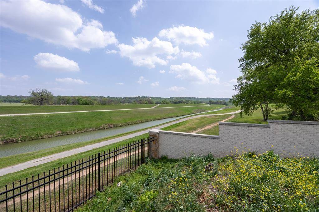 Fort Worth, TX 76114,225 Clementine Court