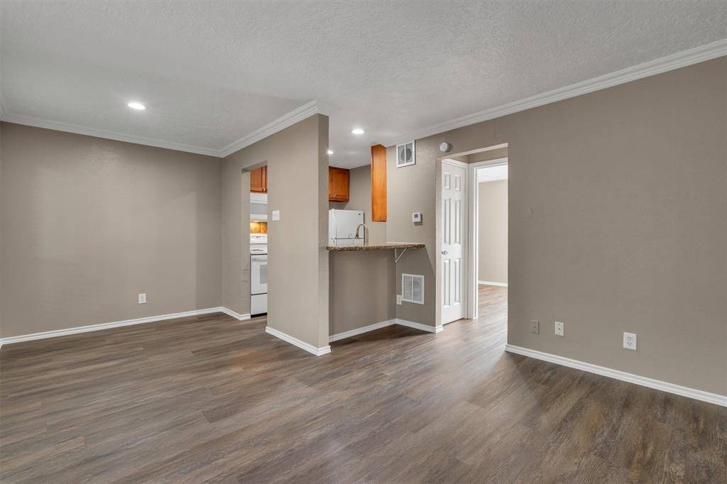 Dallas, TX 75206,5727 Richmond Avenue #203