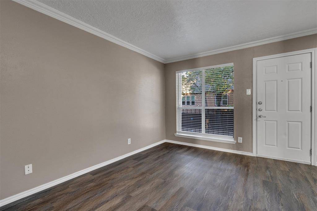 Dallas, TX 75206,5727 Richmond Avenue #203