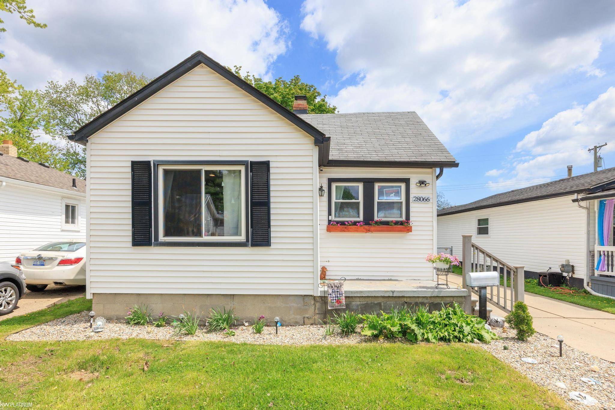 Roseville, MI 48066,28066 MAPLE ST