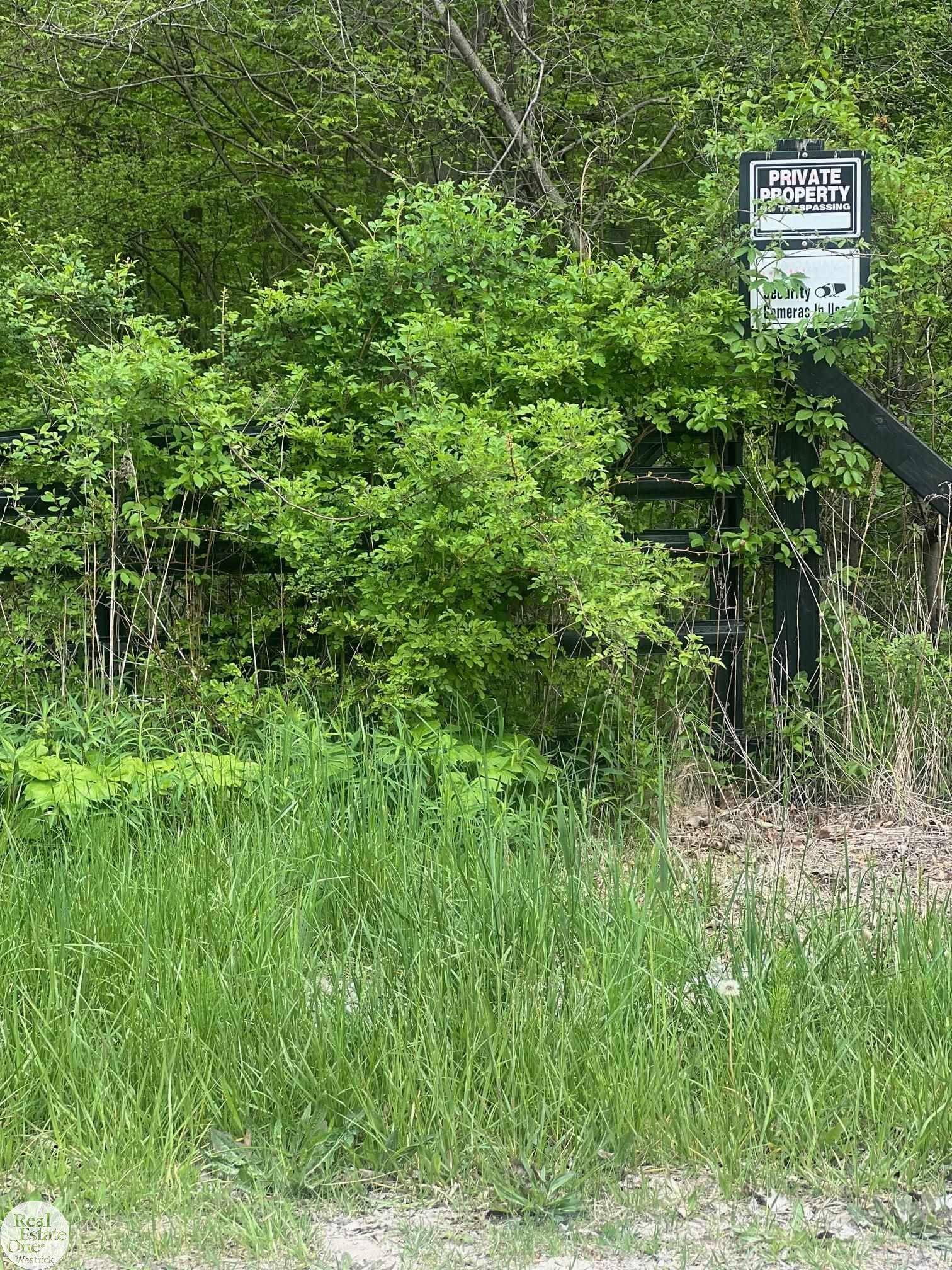 Algonac, MI 48001,0 Benoit RD