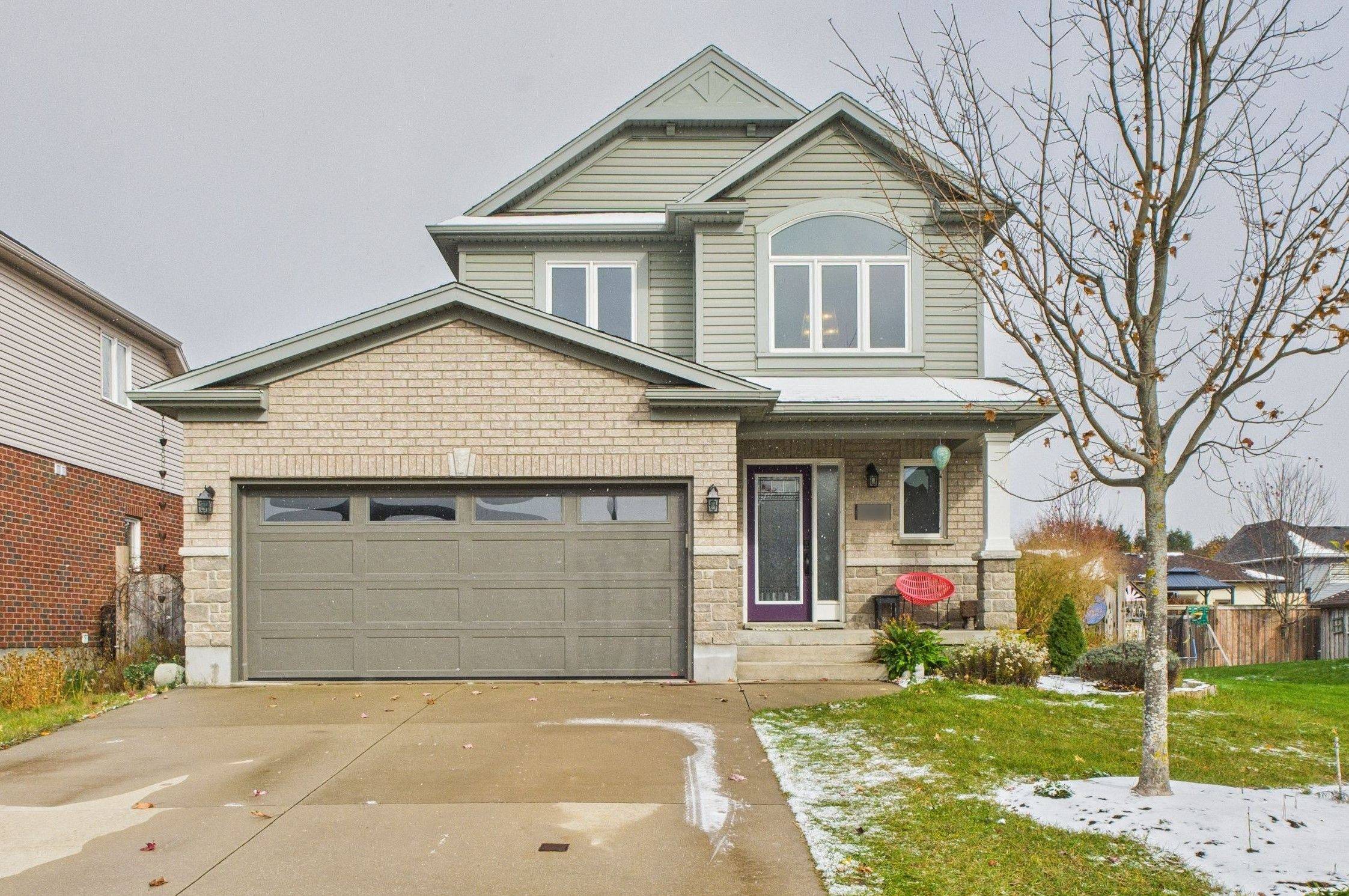 Saugeen Shores, ON N0H 2C2,893 Sumpton ST