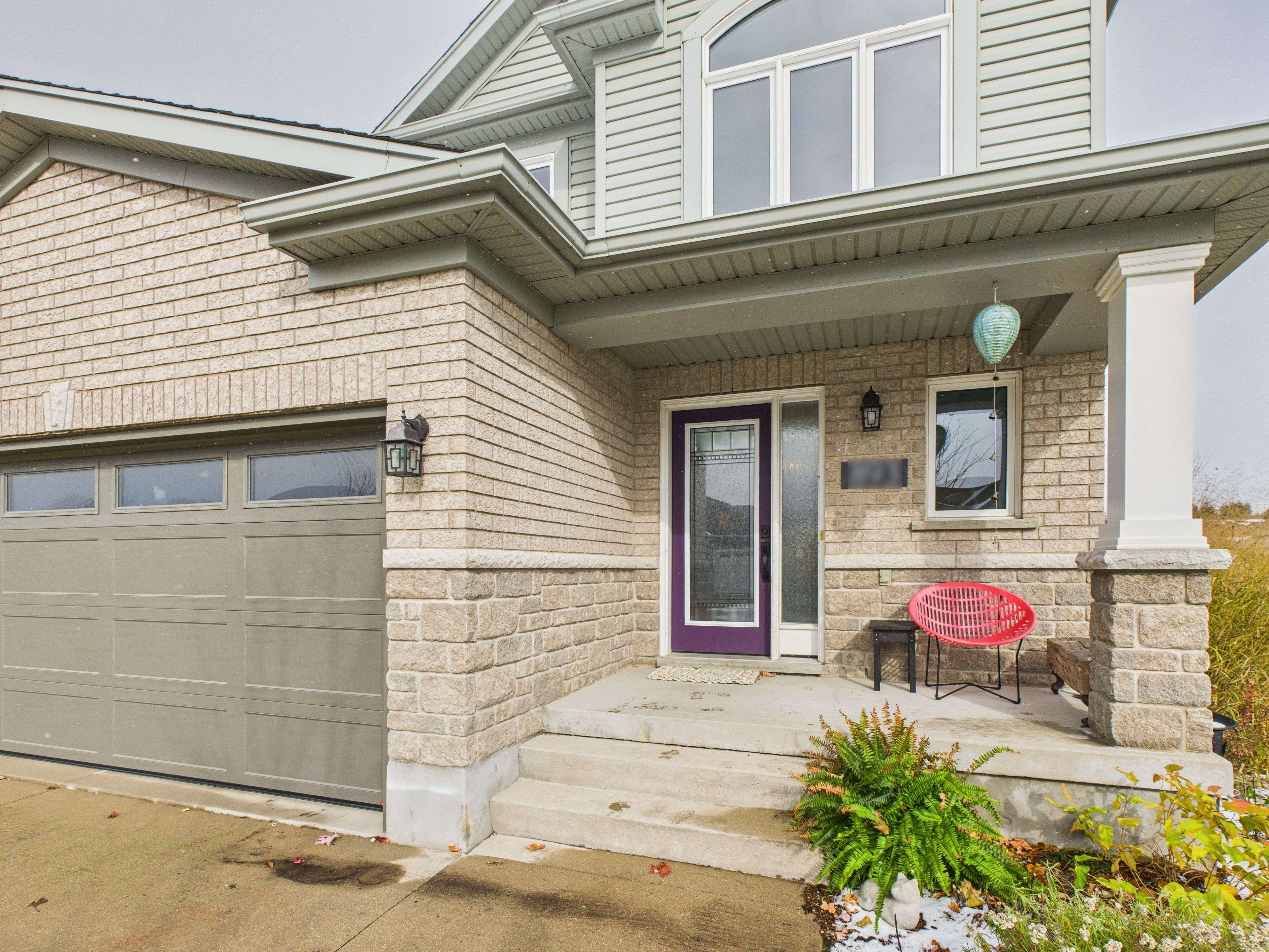 Saugeen Shores, ON N0H 2C2,893 Sumpton ST
