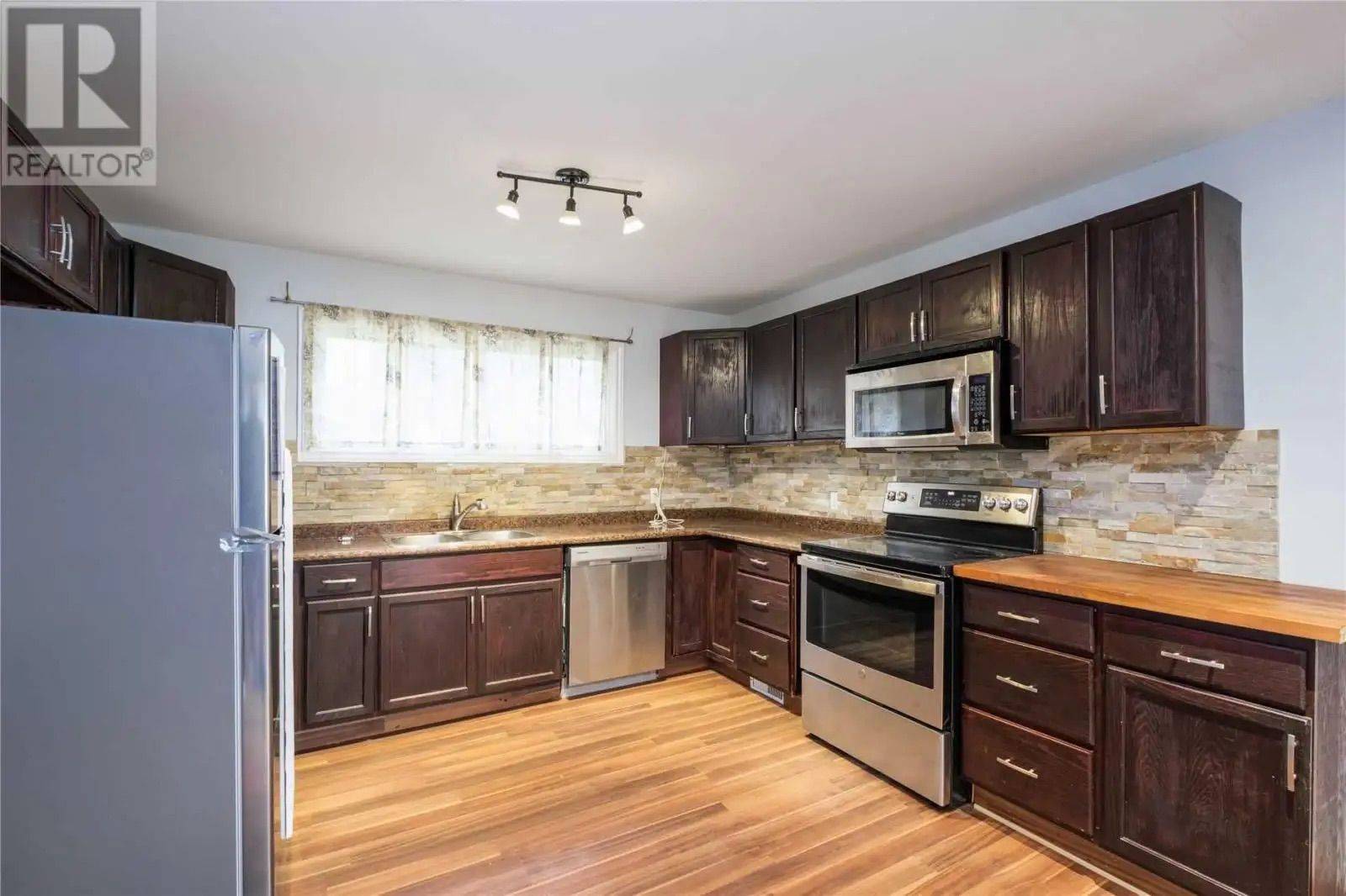 Kingston, ON K7K 4Y4,14 Shaw ST