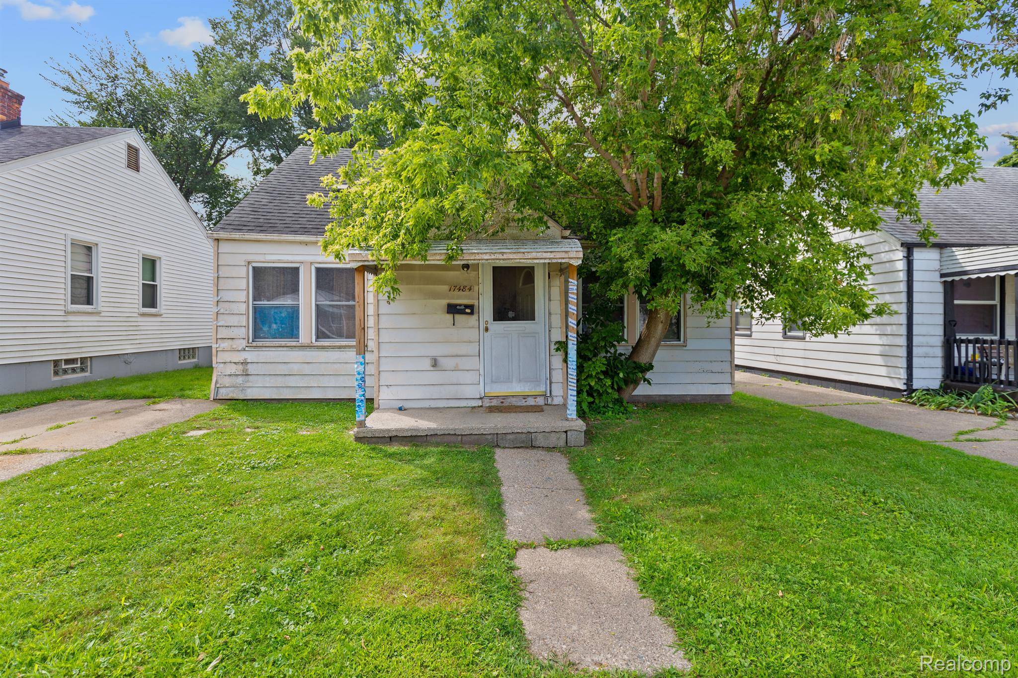 Roseville, MI 48066,17484 LOWELL ST