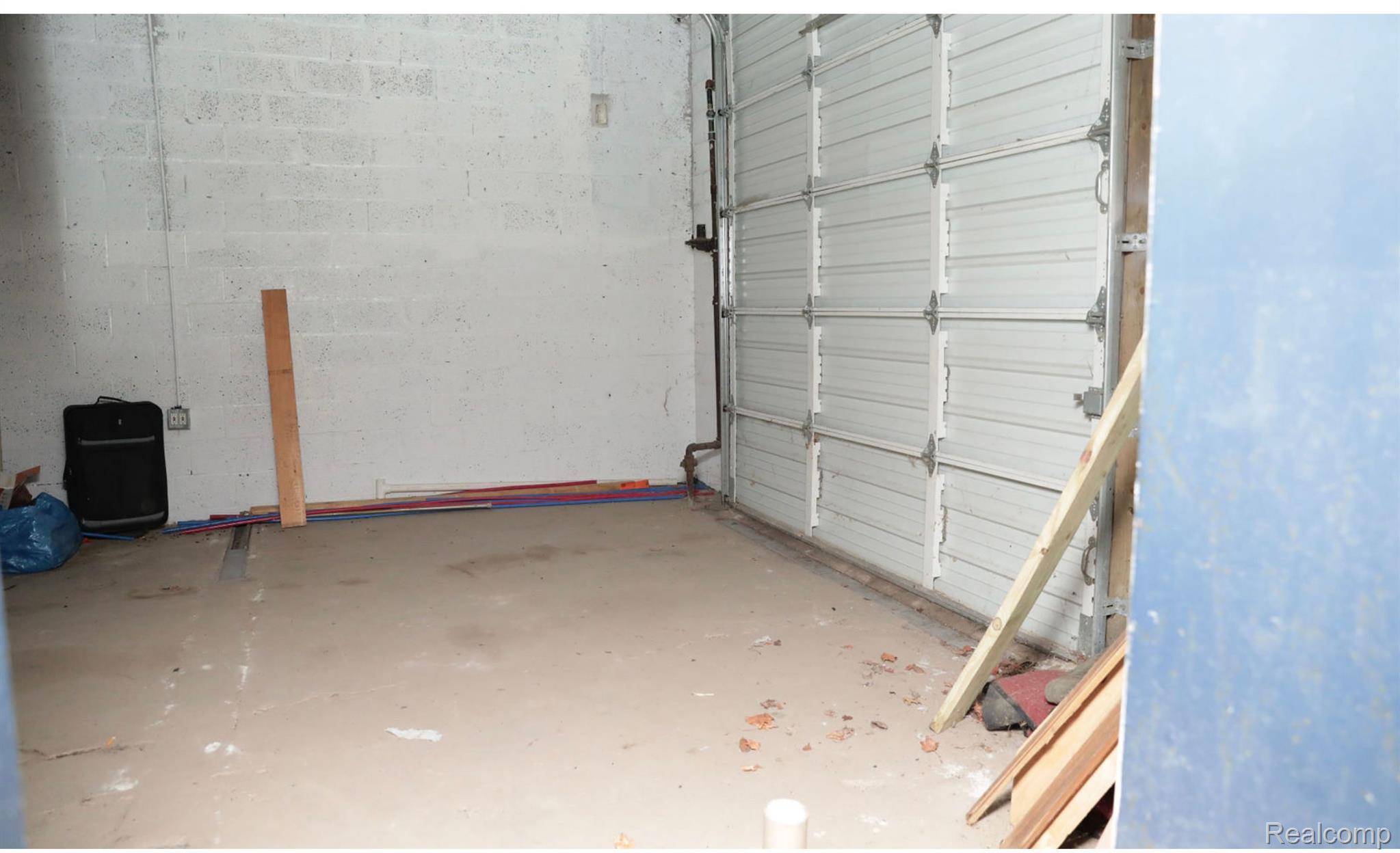 Detroit, MI 48213,13127 HARPER AVE