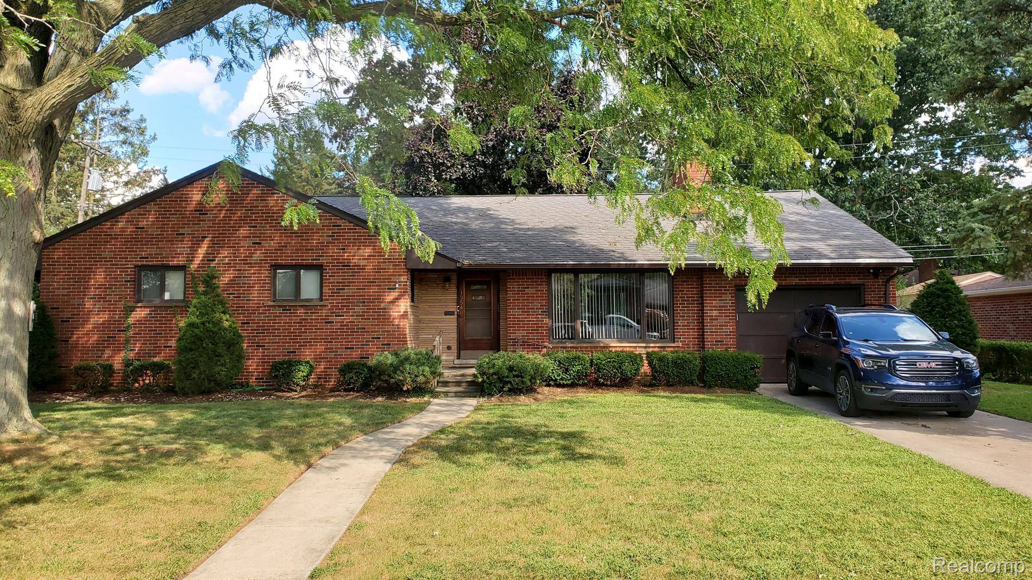 Redford, MI 48239,13540 GARFIELD