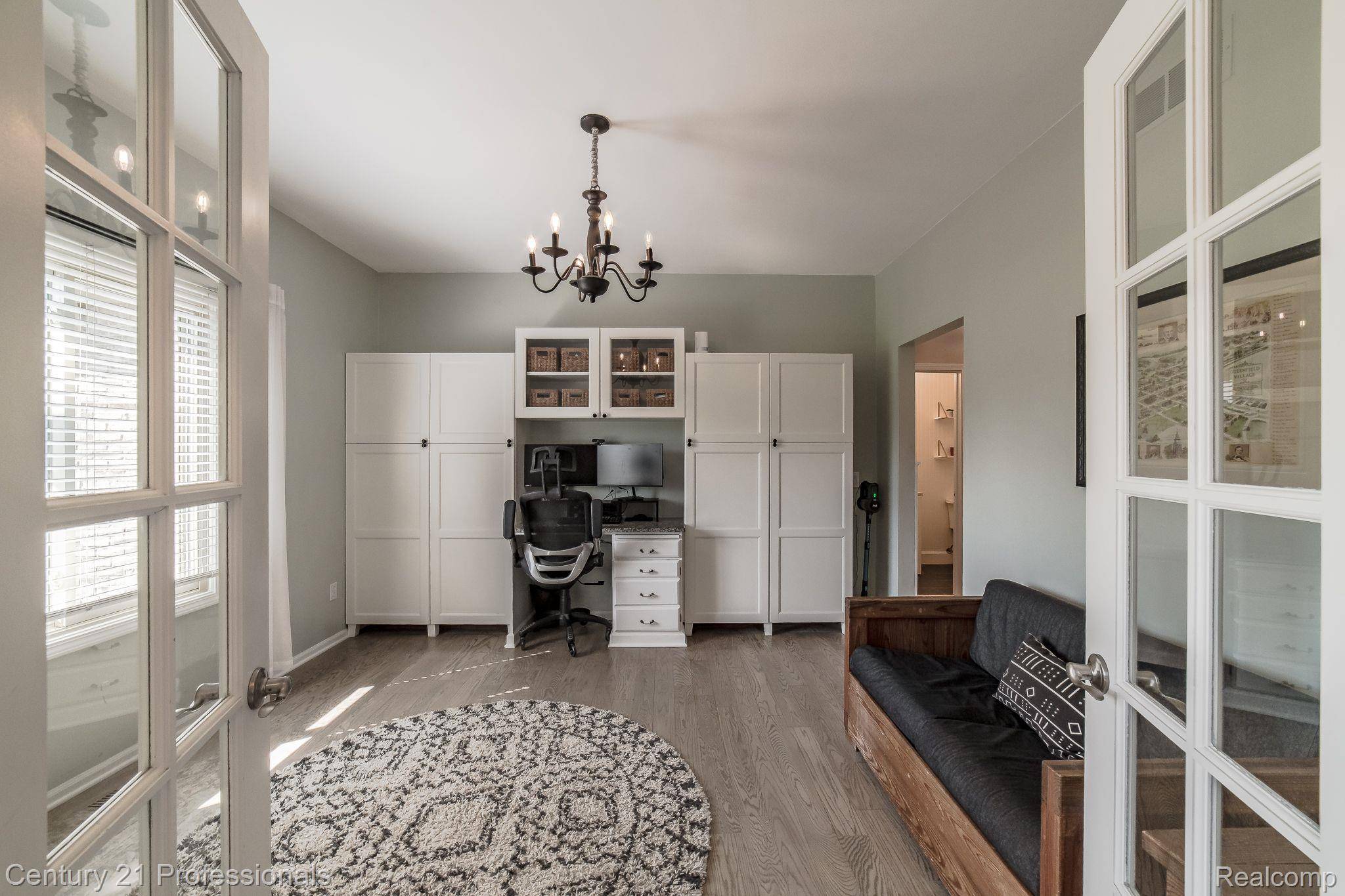 Clarkston, MI 48348,914 SHREWSBURY DR