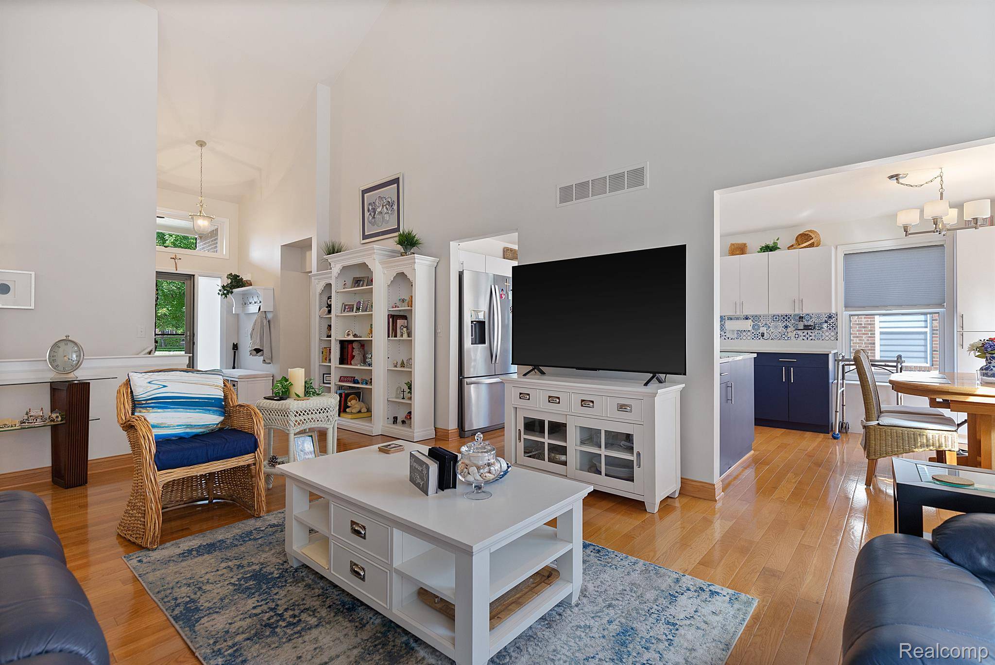 Macomb, MI 48044,20822 SLEEPY HOLLOW DR