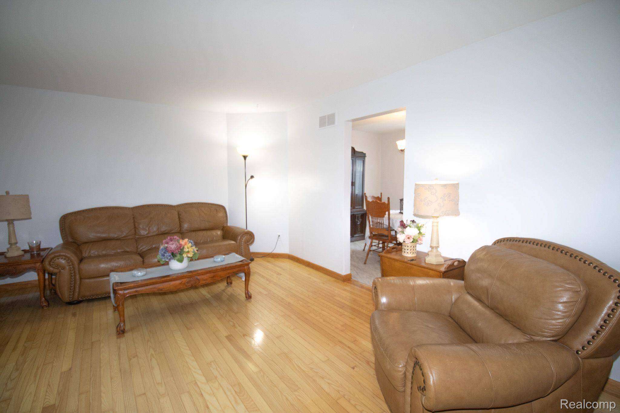 Westland, MI 48186,33735 SOMERSET ST