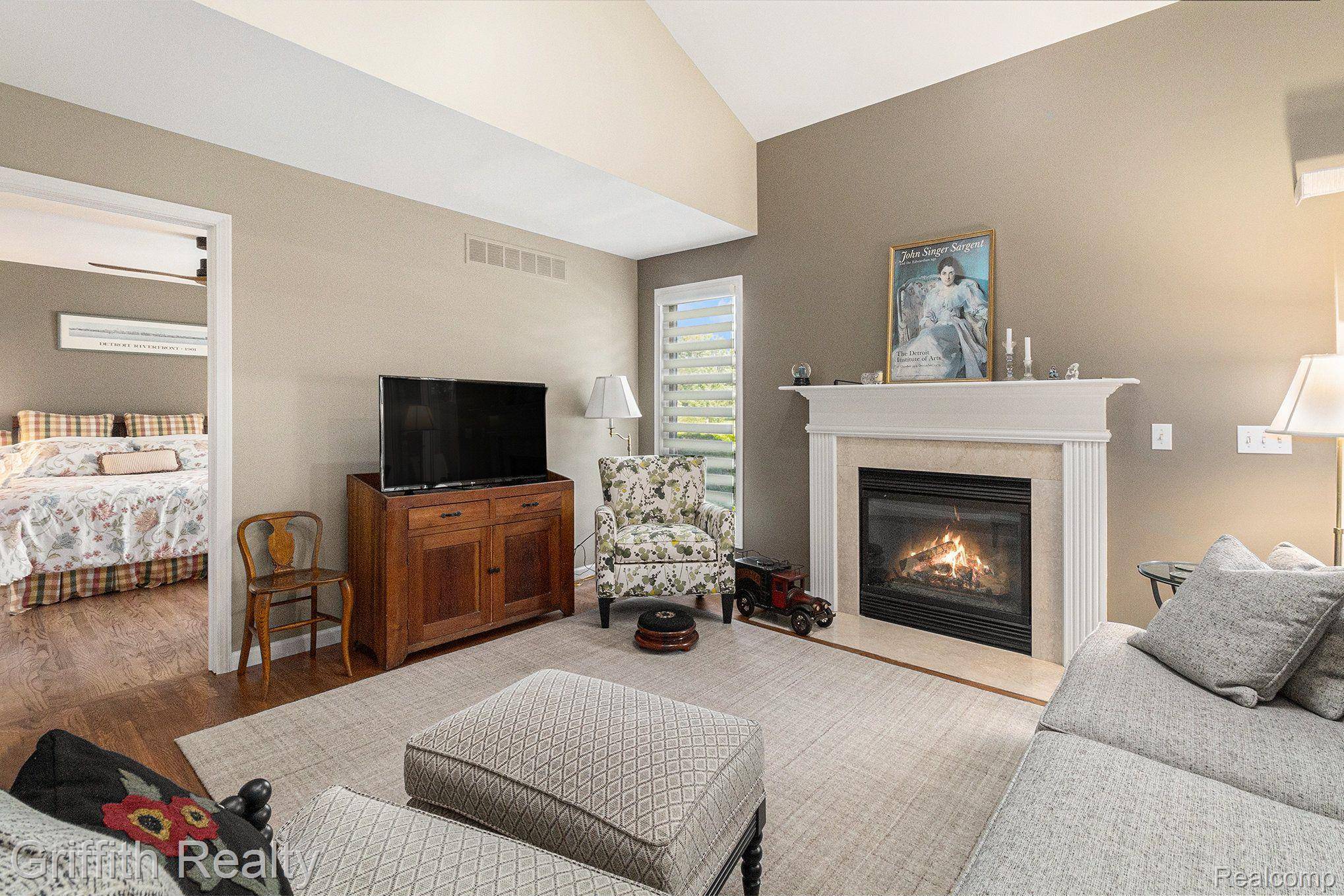 Howell, MI 48843,5435 IVY CT