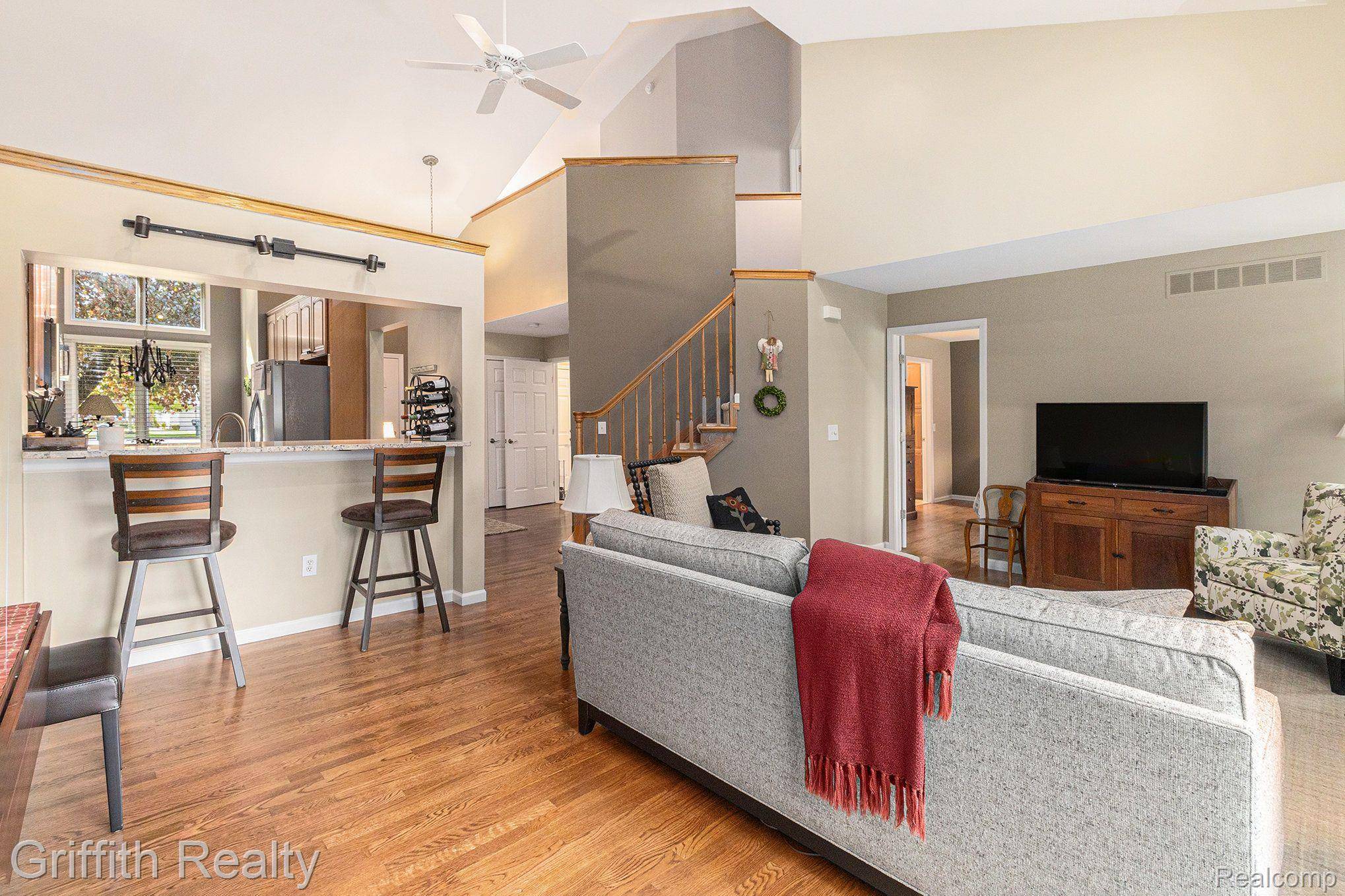 Howell, MI 48843,5435 IVY CT