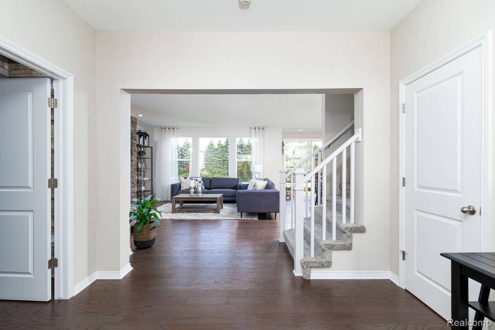 Wixom, MI 48393,1882 EMERALD LN