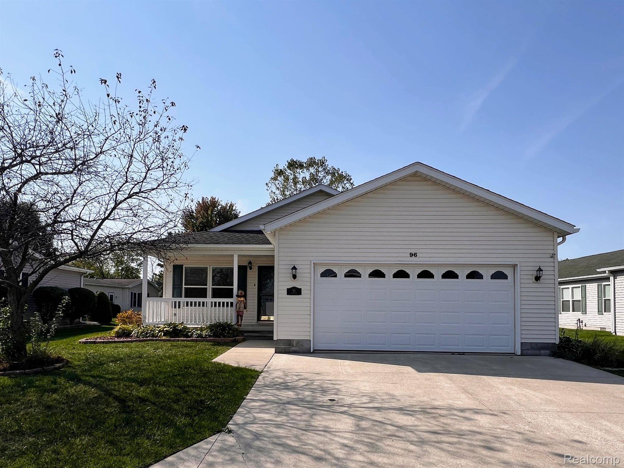 Fort Gratiot, MI 48059,96 Bridgewood DR