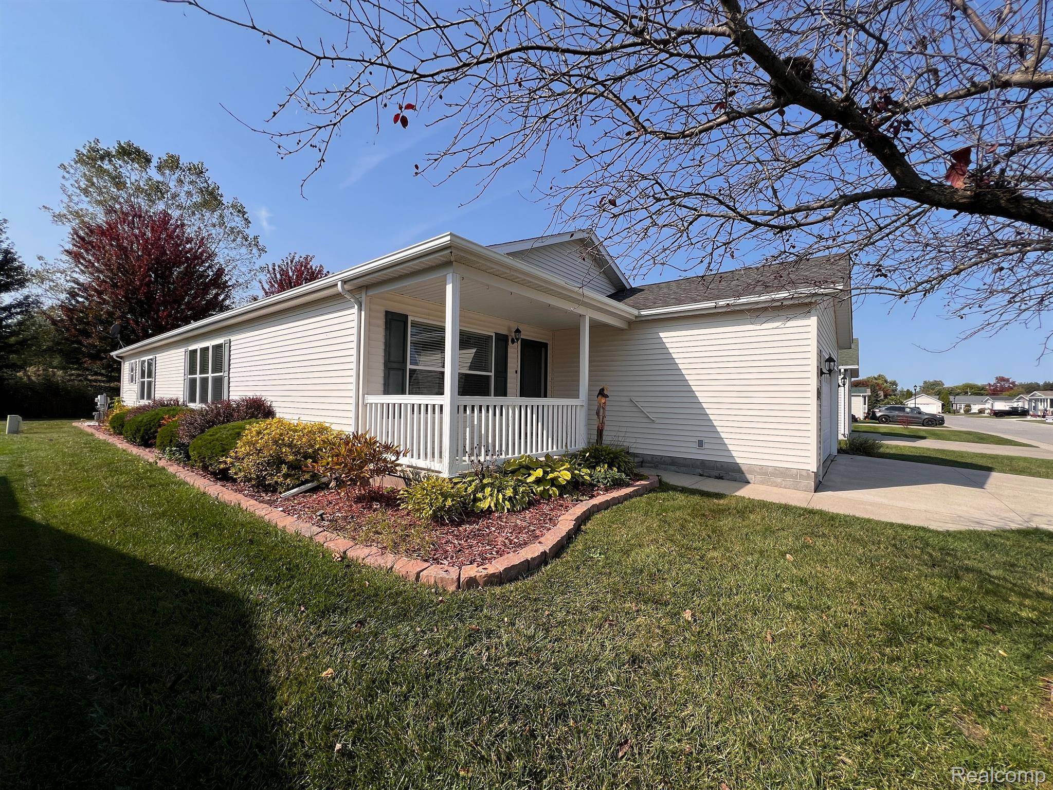 Fort Gratiot, MI 48059,96 Bridgewood DR