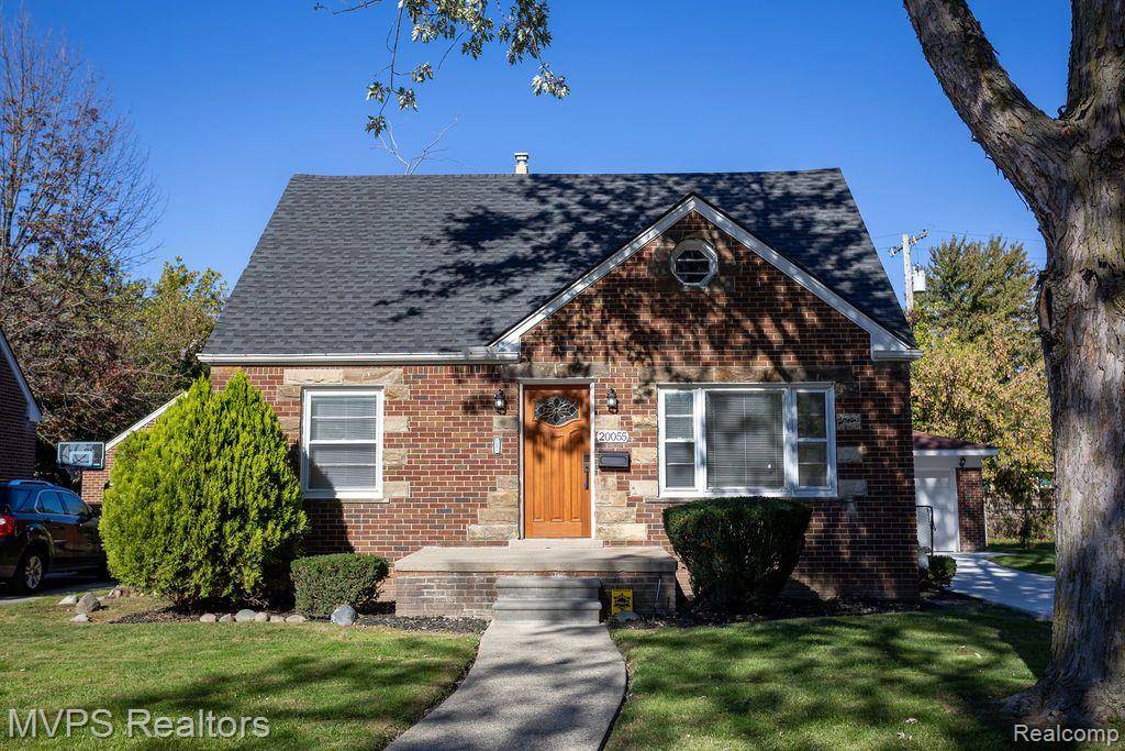 Harper Woods, MI 48225,20055 ROSCOMMON ST