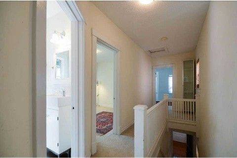 Toronto C10, ON M4P 2L8,979 Mount Pleasant RD #(Upper)