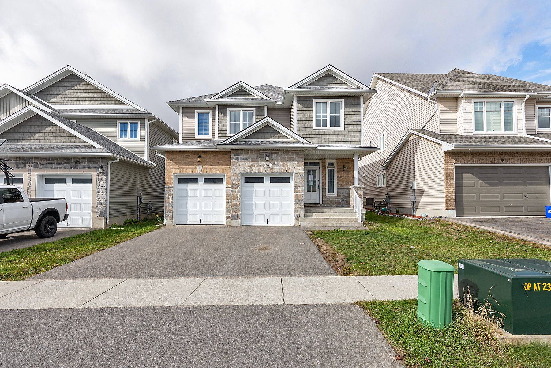 Kingston, ON K7P 0L1,277 Holden ST